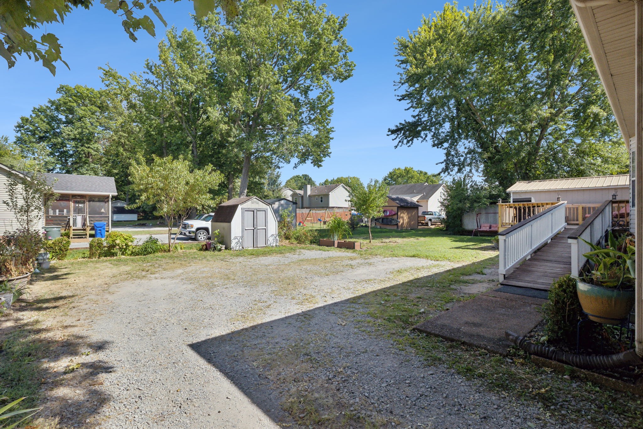103 Northwoods Dr