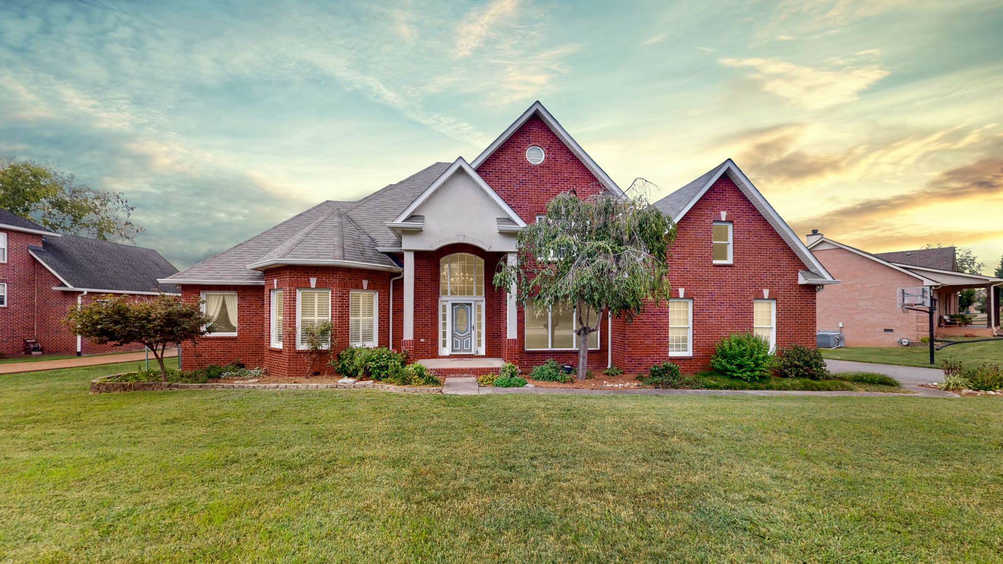 1605 Brookvalley Cir