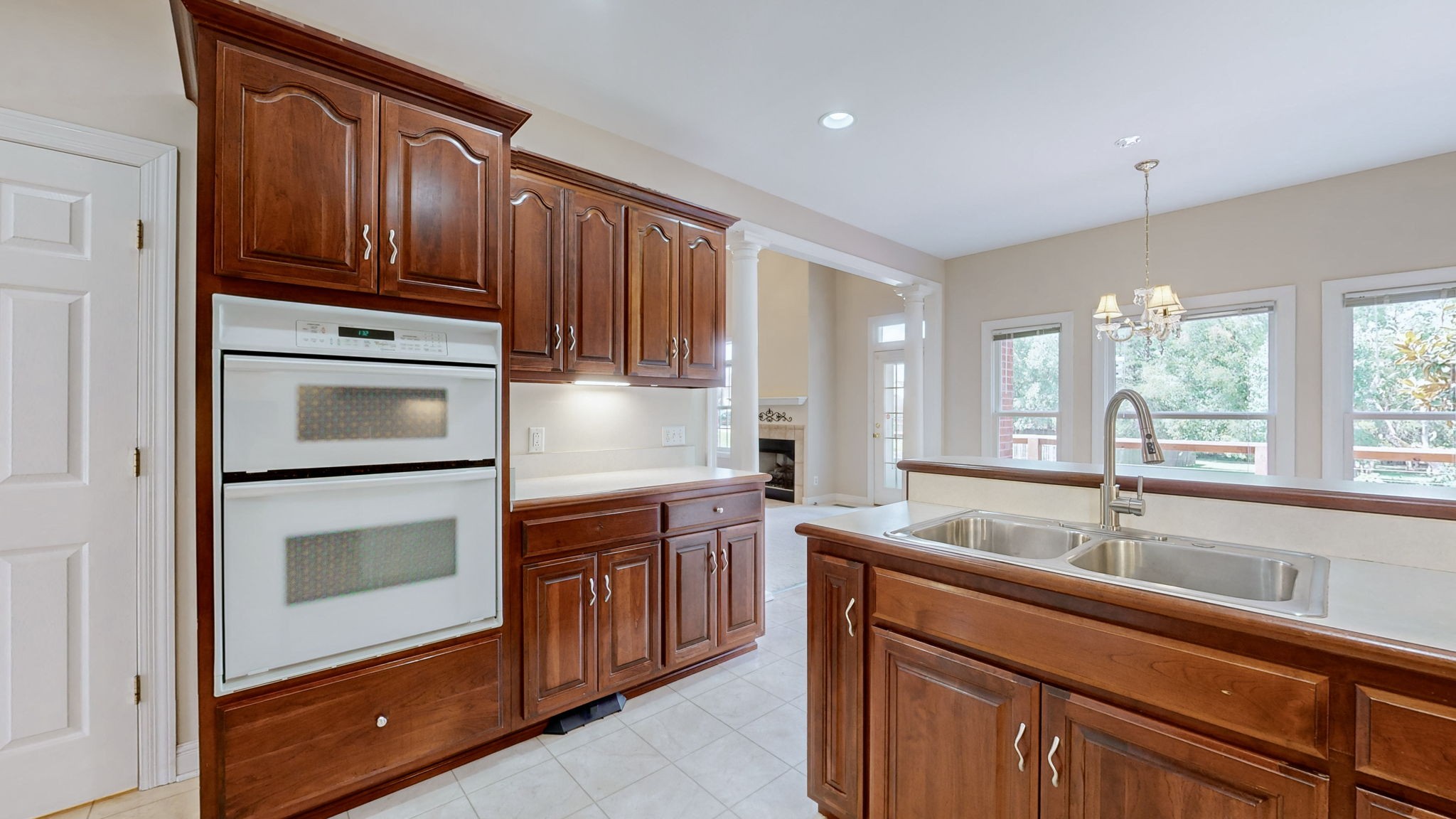 1605 Brookvalley Cir