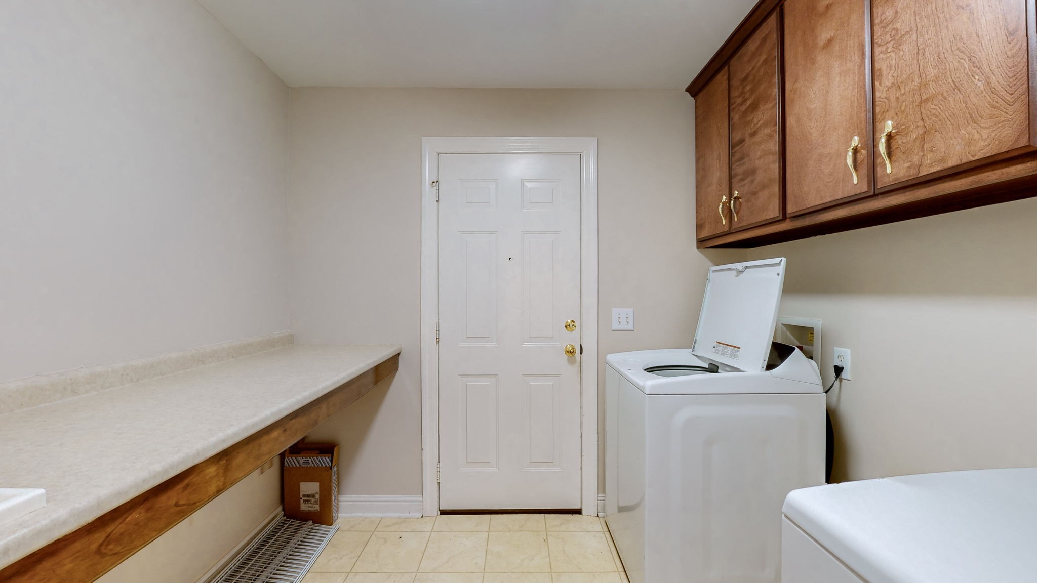 1605 Brookvalley Cir