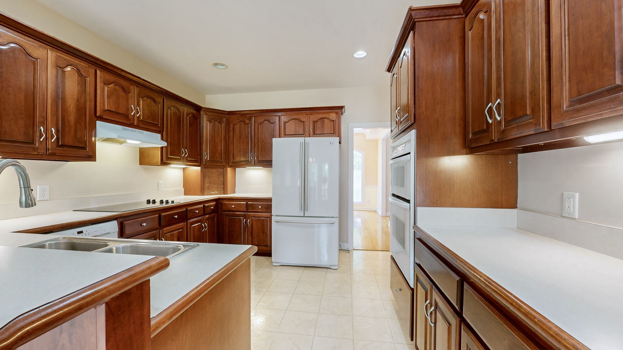 1605 Brookvalley Cir