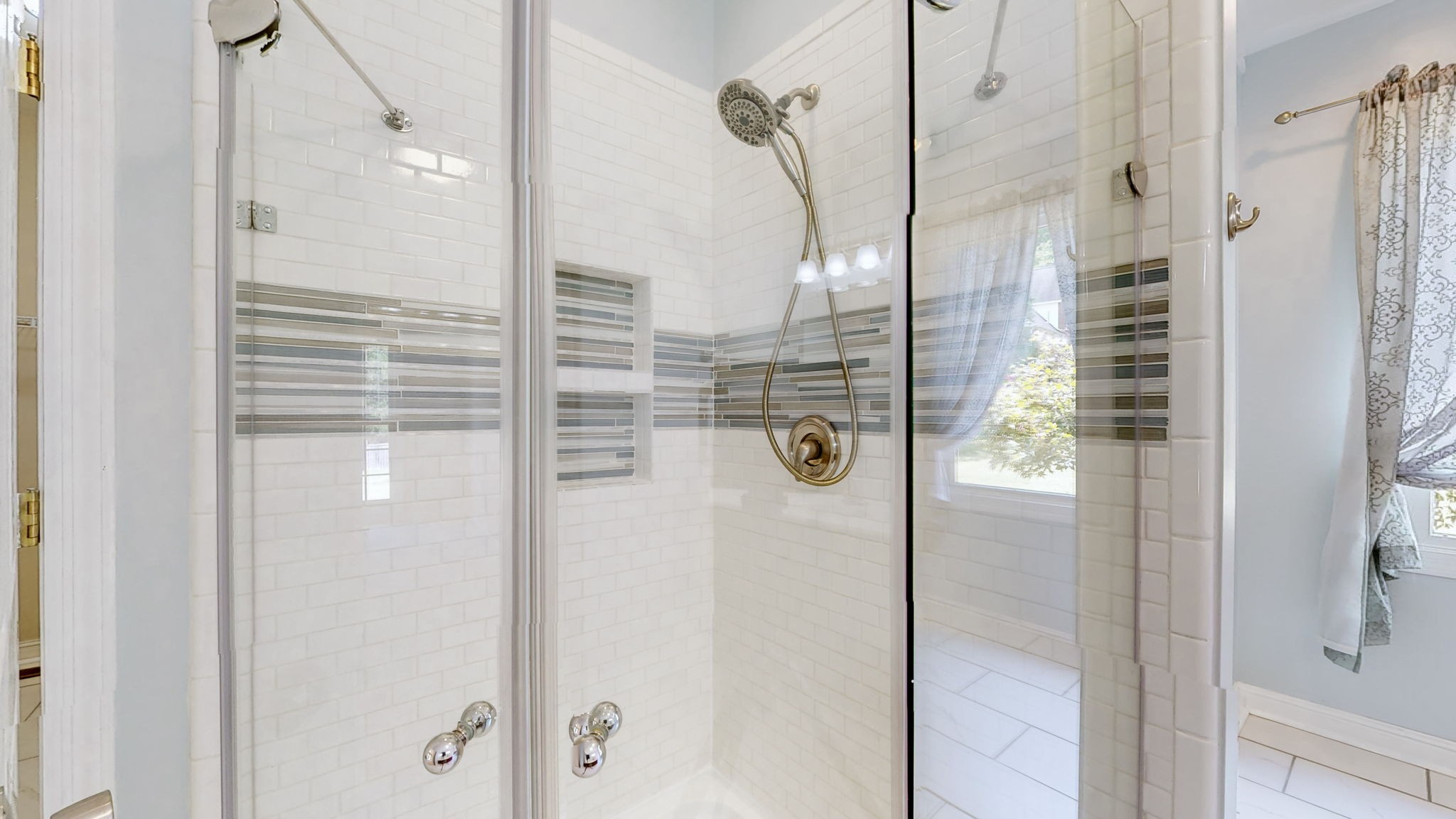 1605 Brookvalley Cir