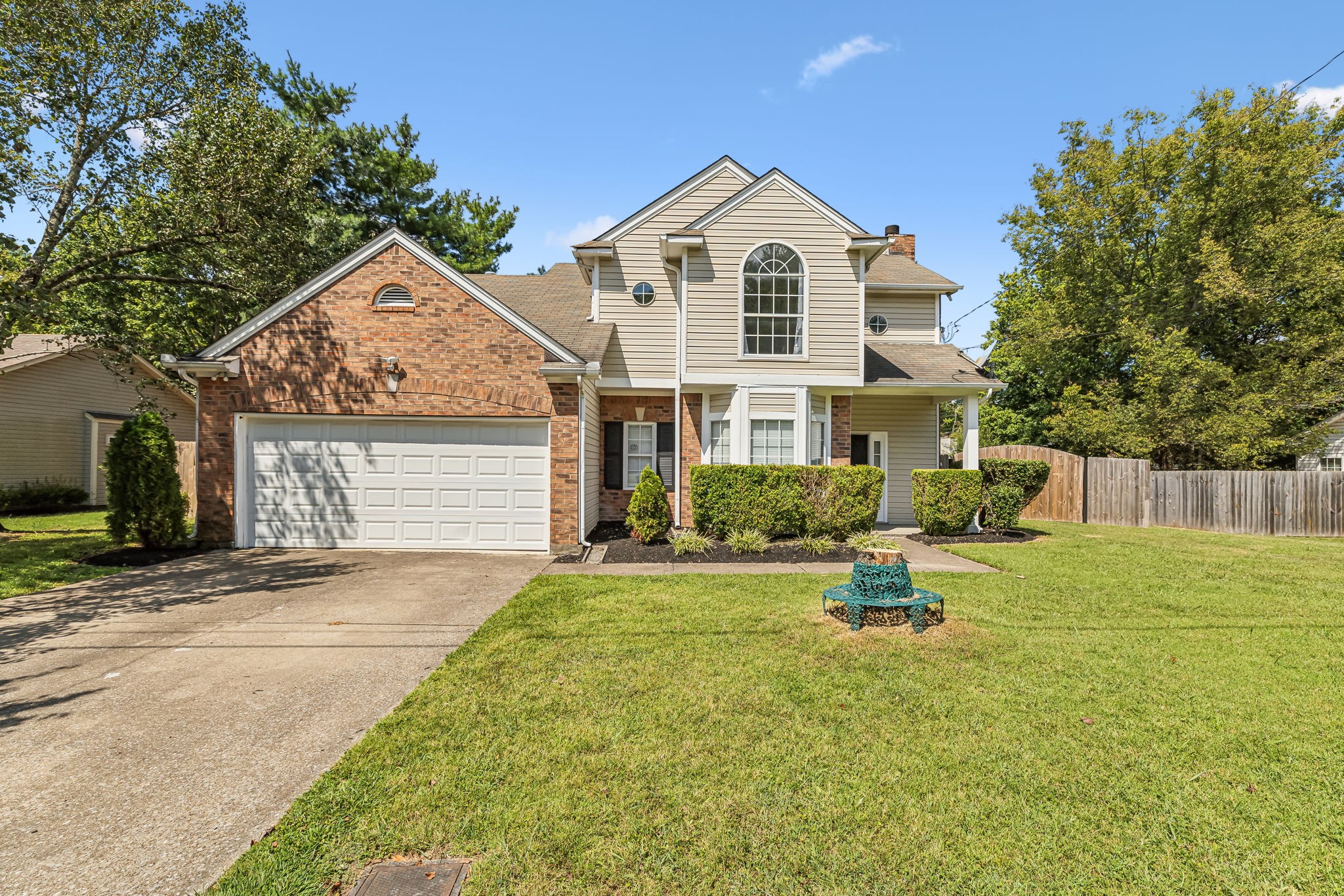 904 Split Oak Dr