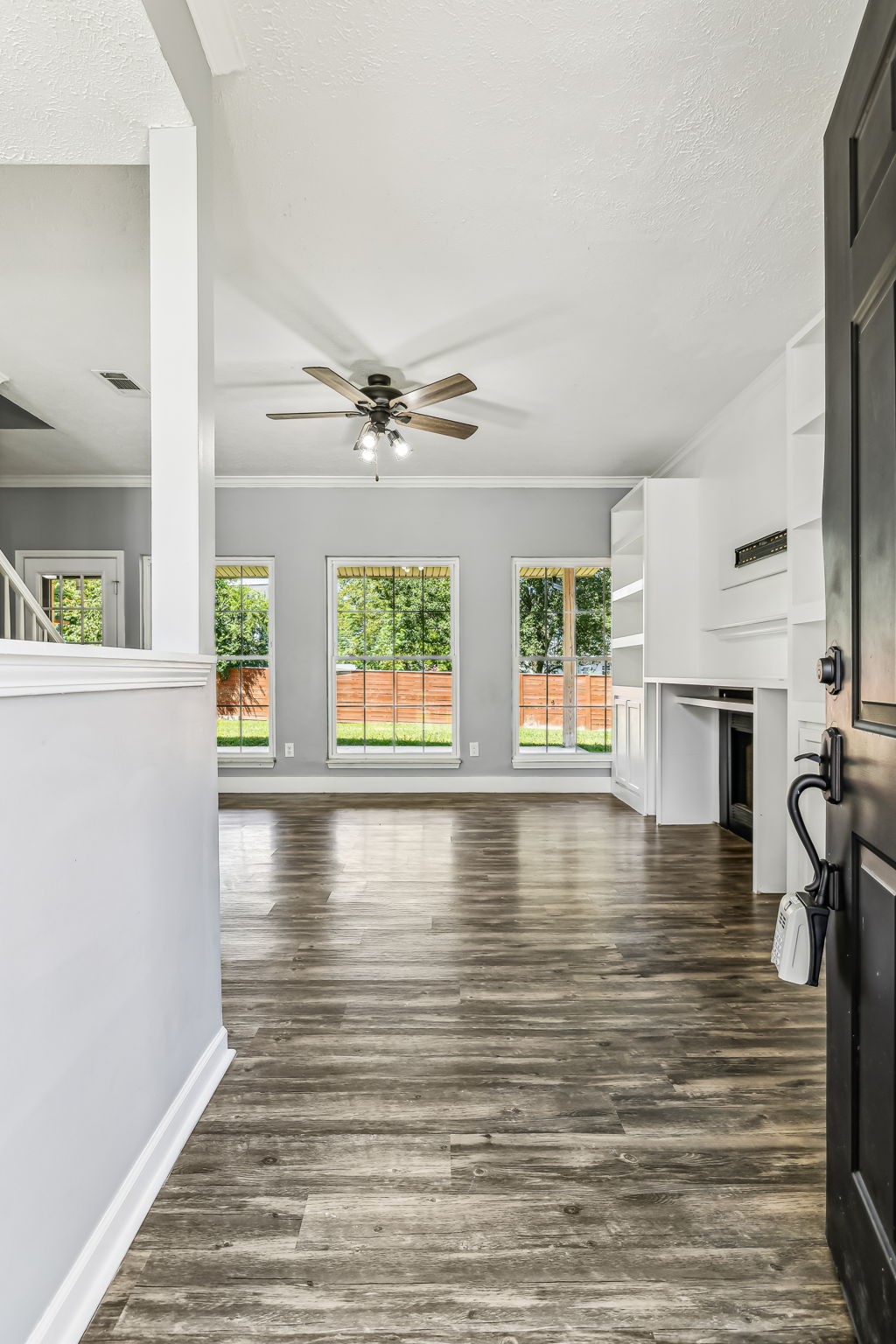 904 Split Oak Dr