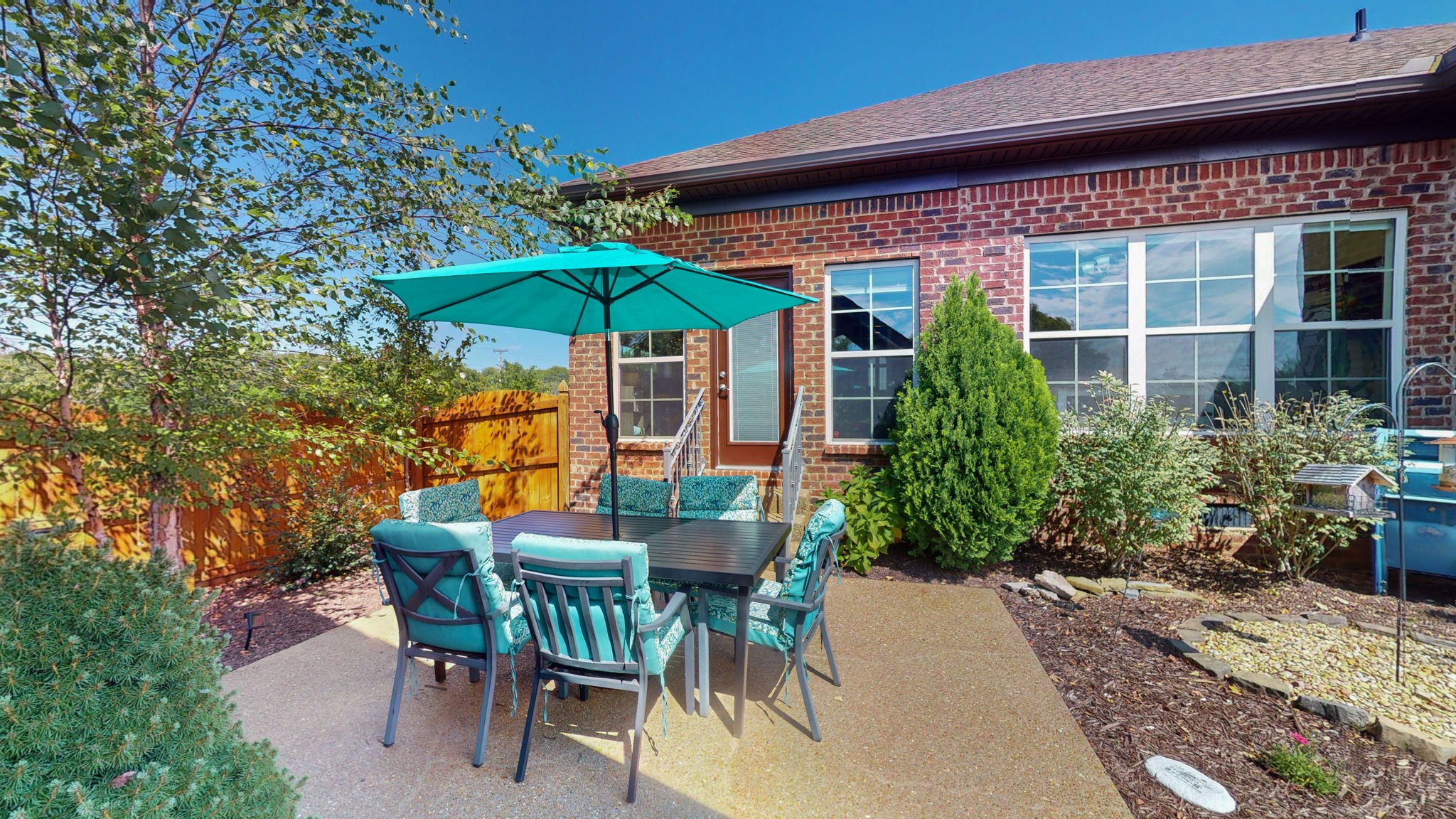 202 Bryson Pl