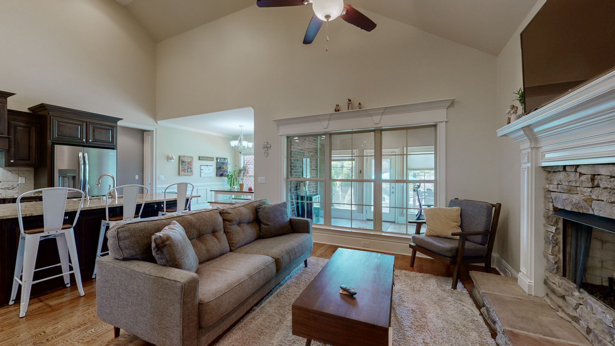 202 Bryson Pl