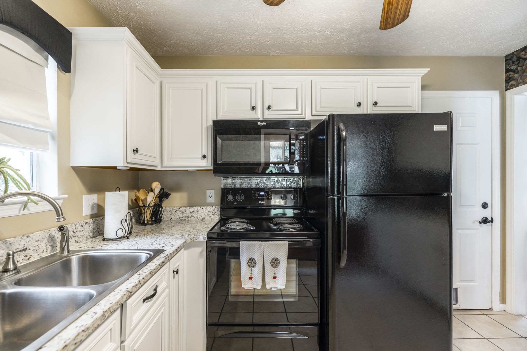 703 Cynthia Ct