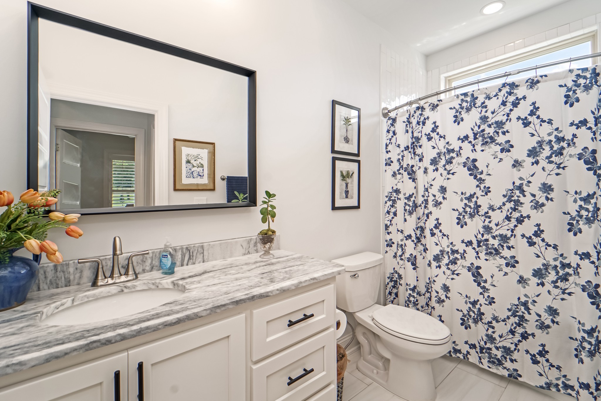 172 Village Cir