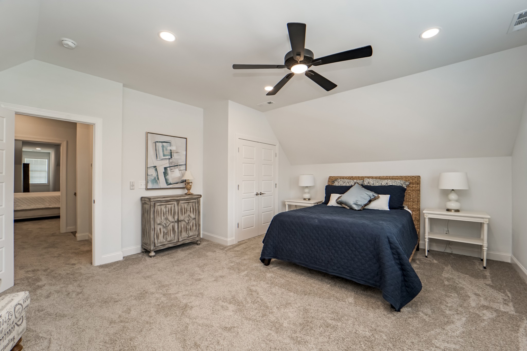172 Village Cir