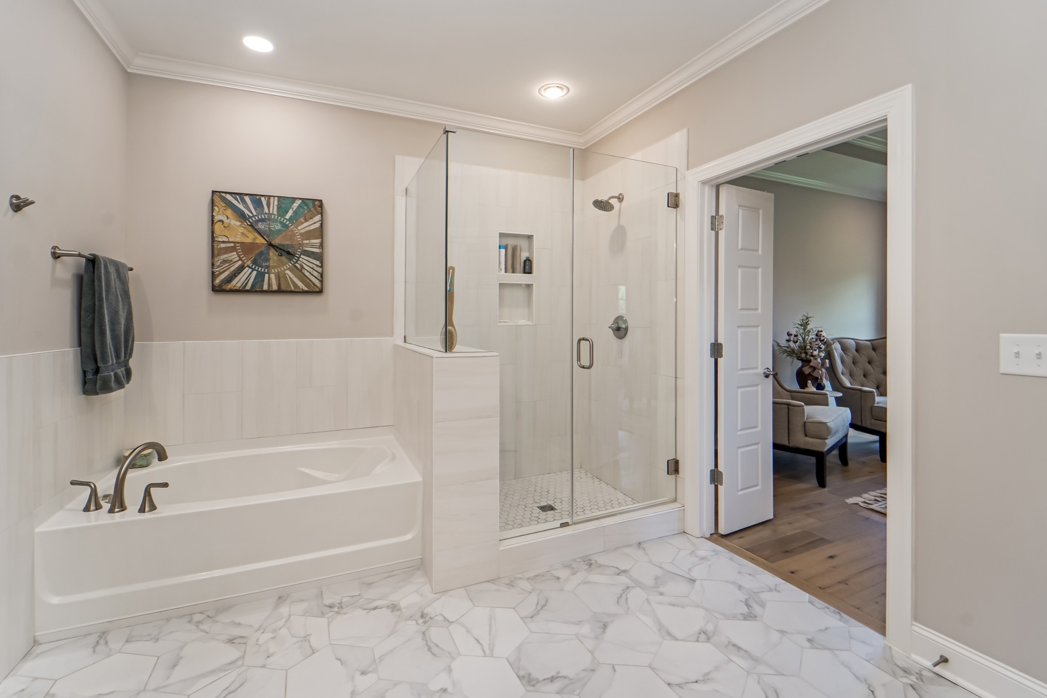 172 Village Cir