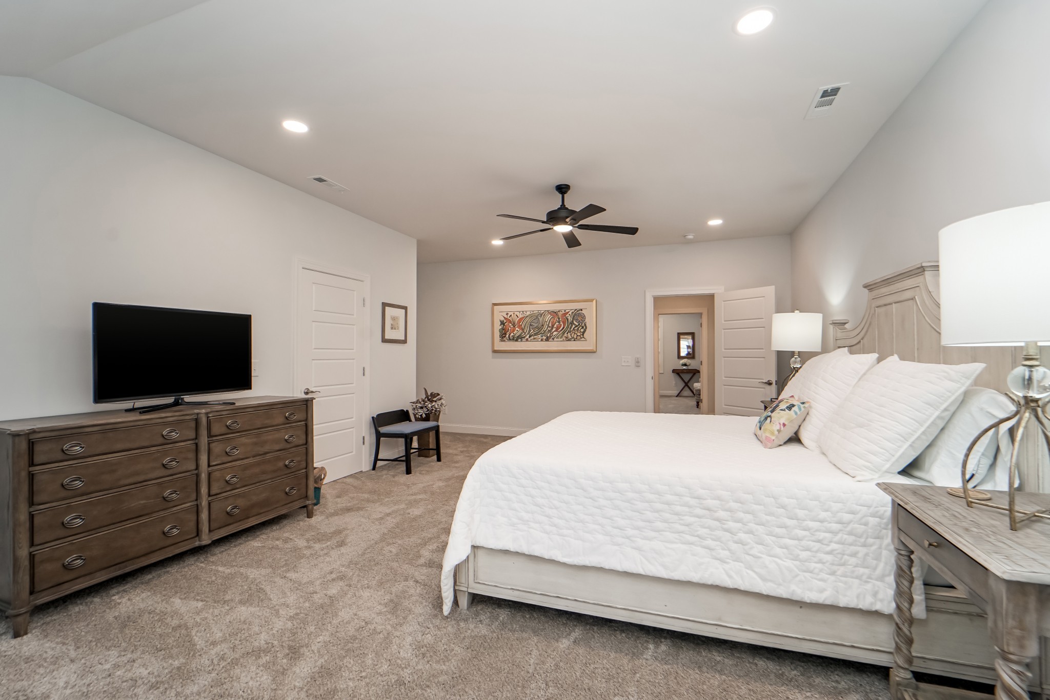 172 Village Cir