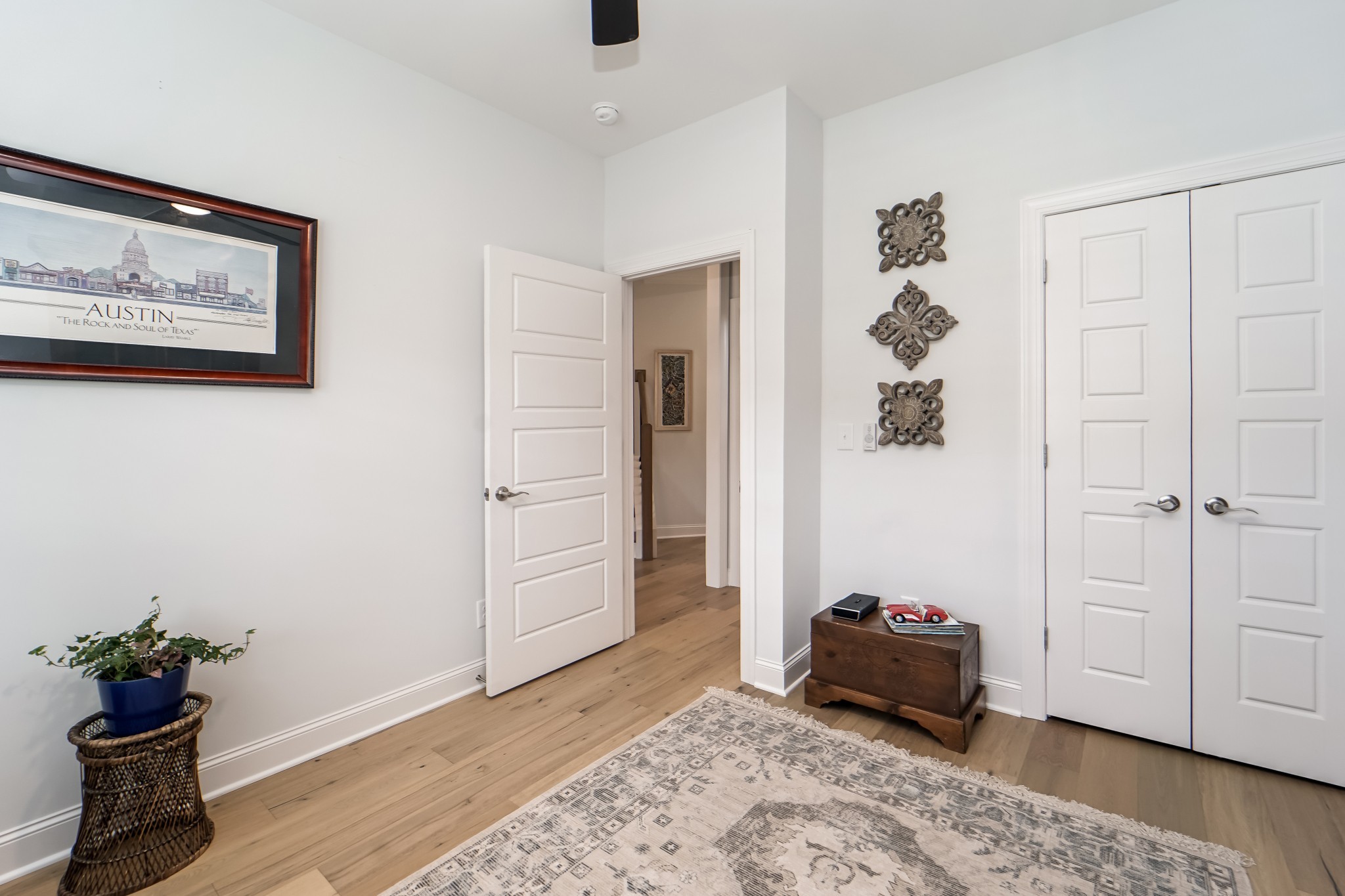 172 Village Cir