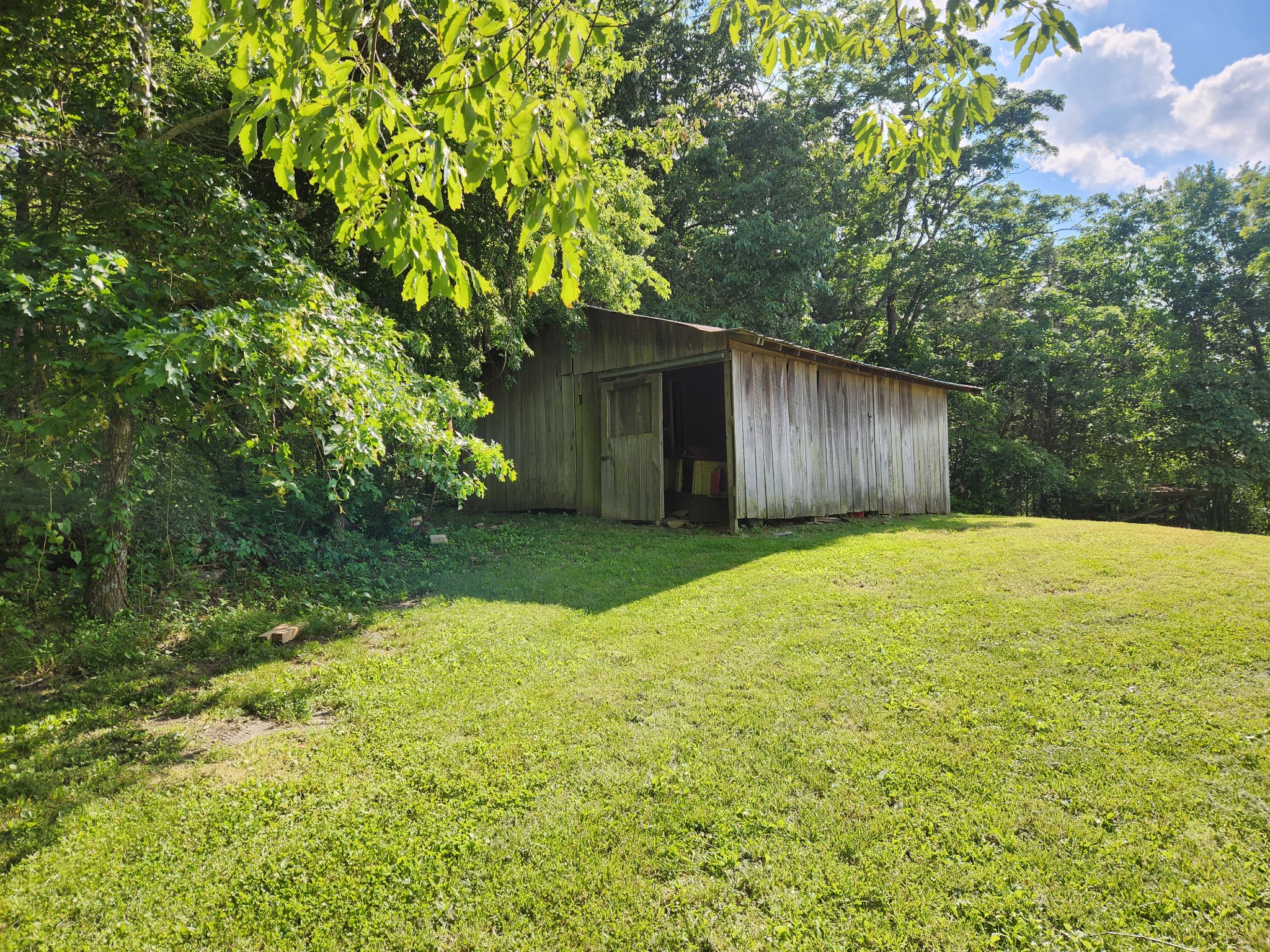 98 Rogers Ln