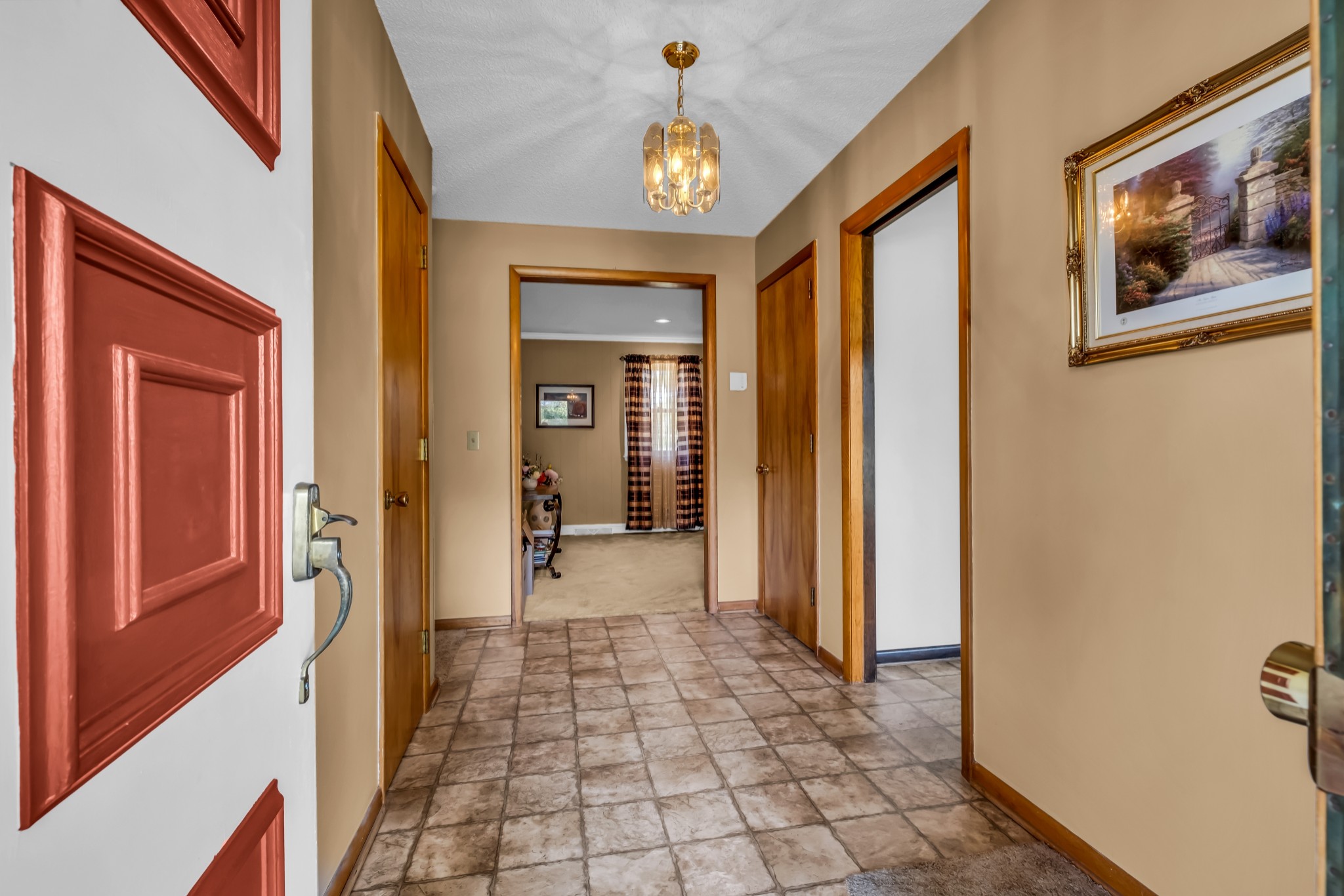 304 Hollywood Dr