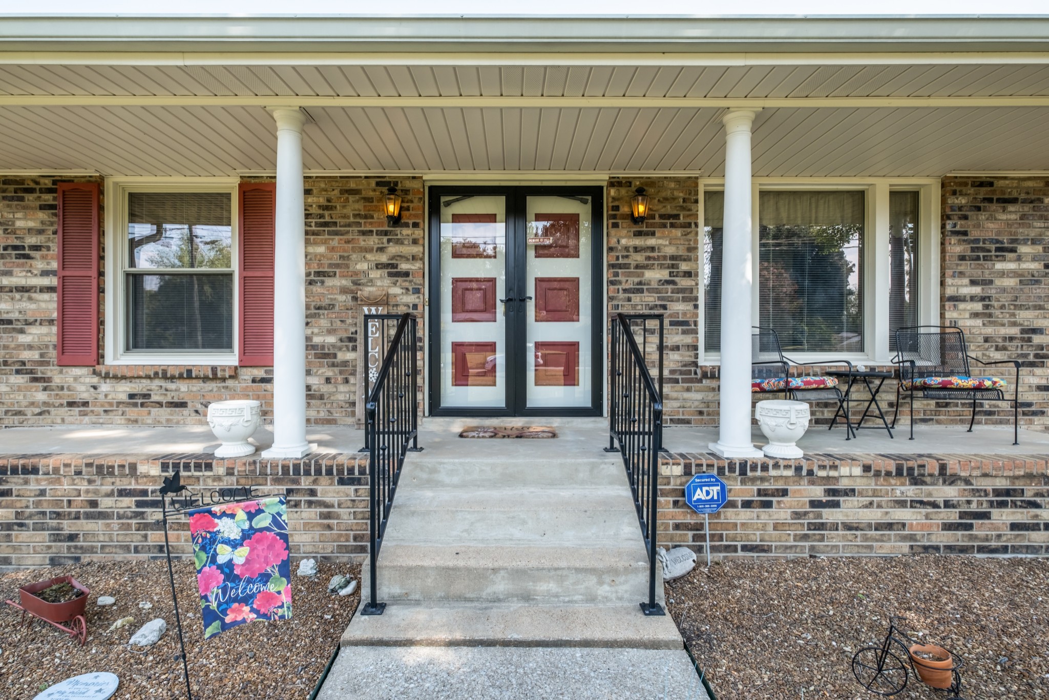 304 Hollywood Dr