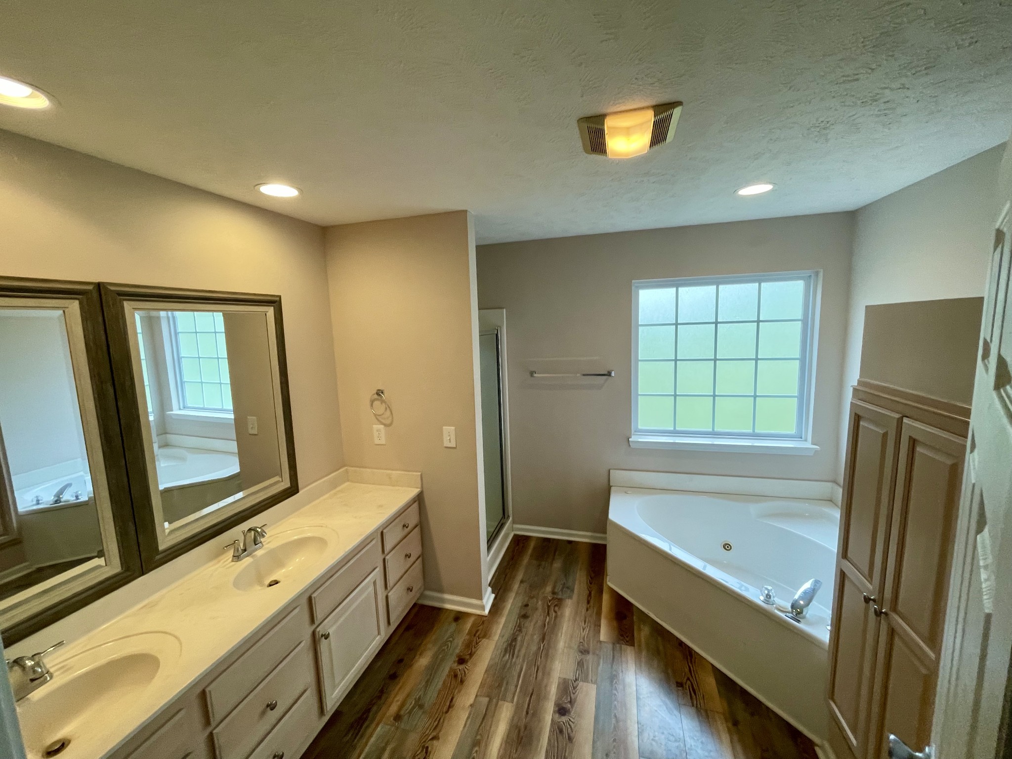 406 Nathan Ct
