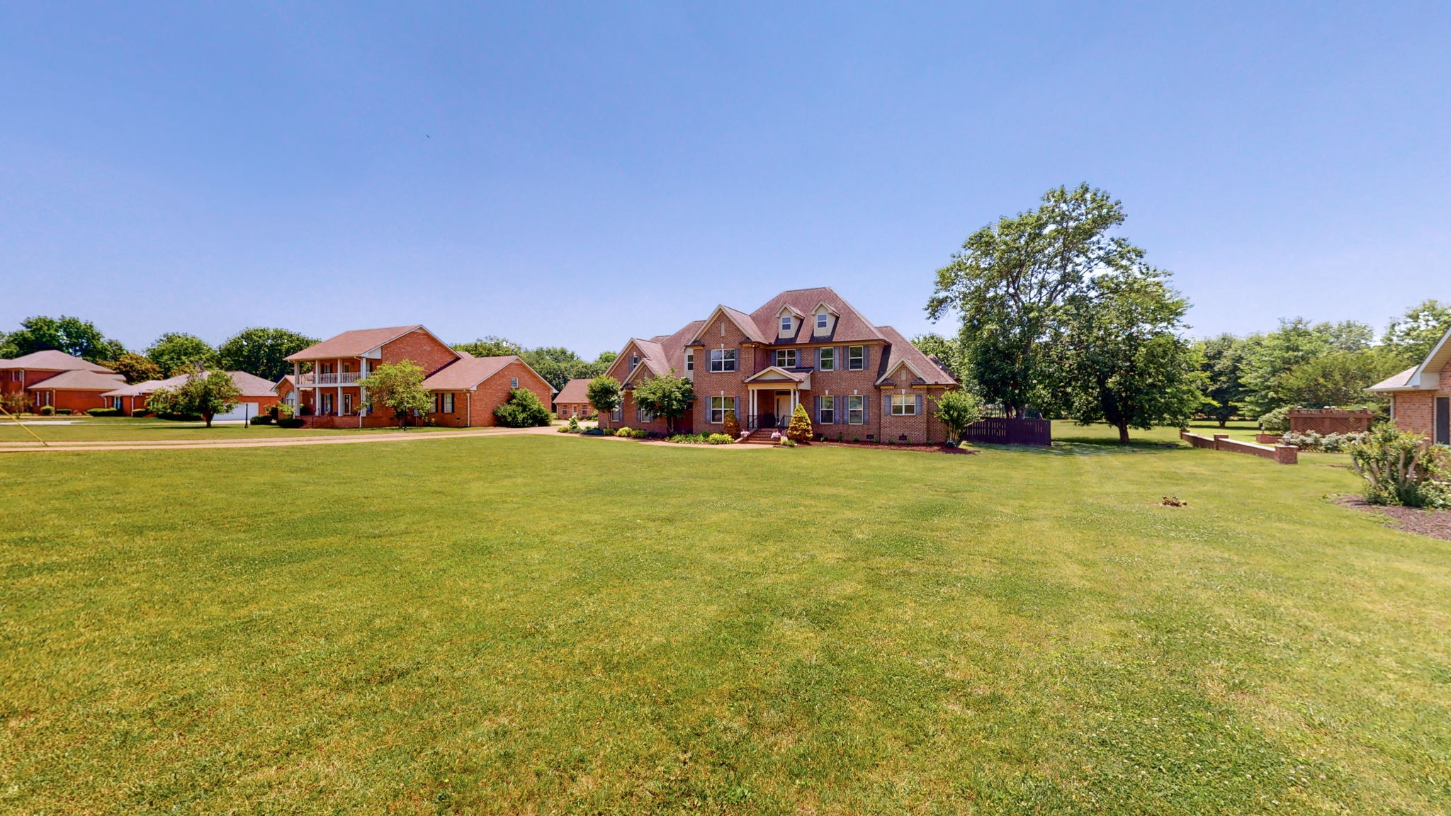 2218 Ewing Dr