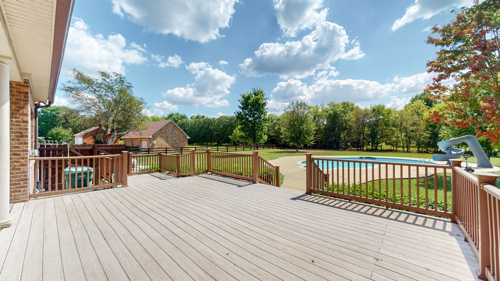 2218 Ewing Dr
