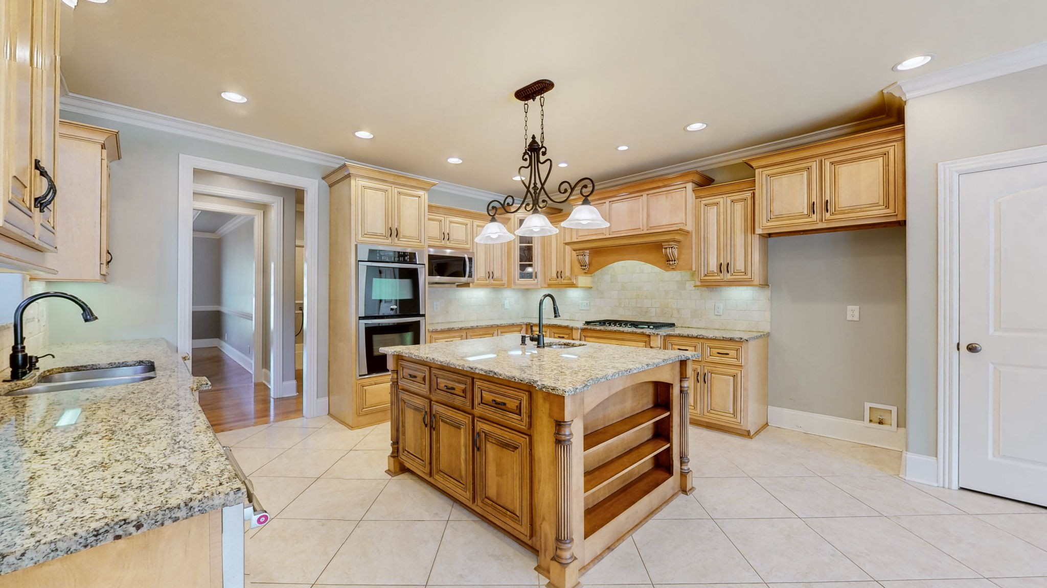 2218 Ewing Dr