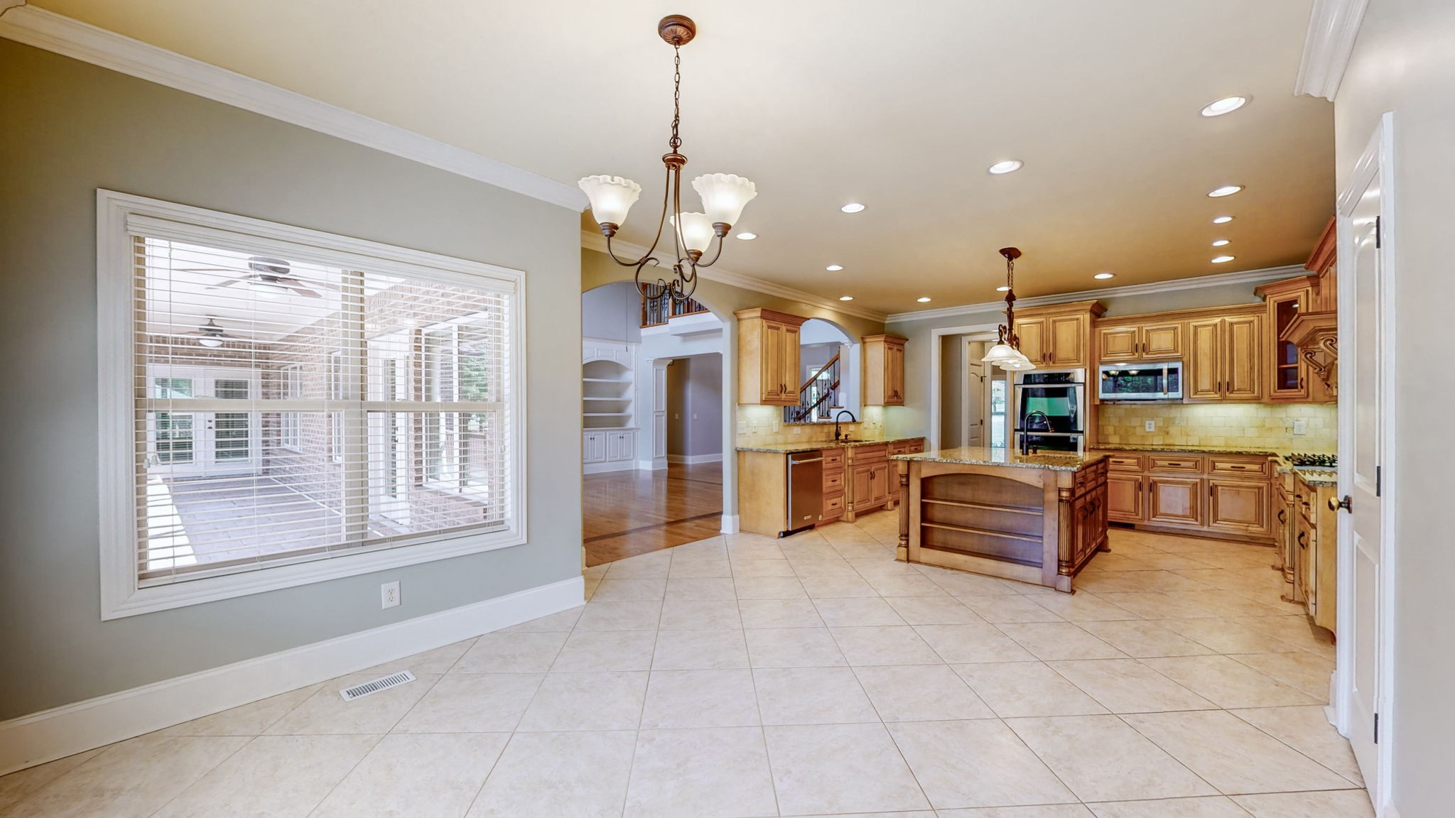 2218 Ewing Dr
