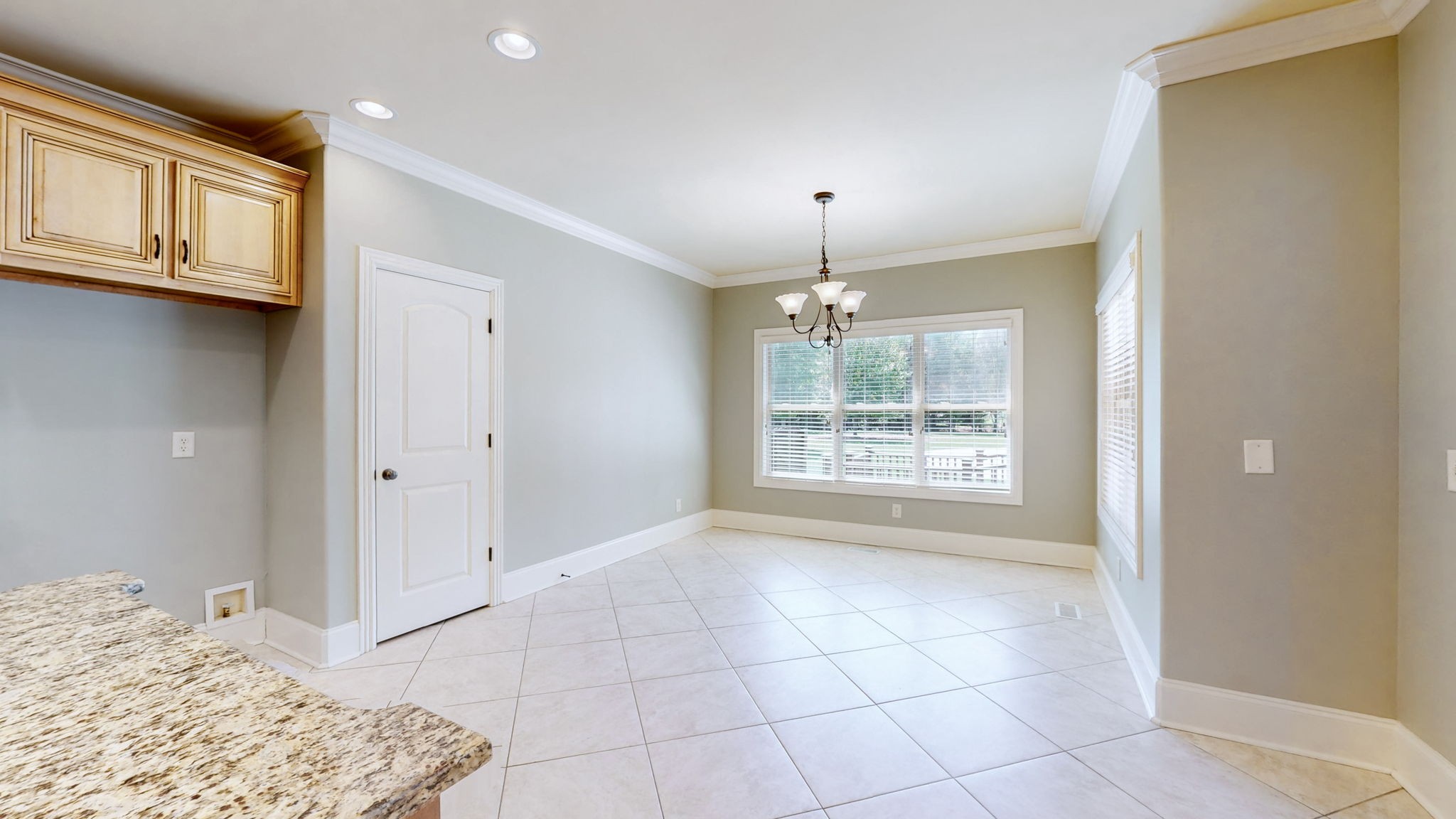 2218 Ewing Dr