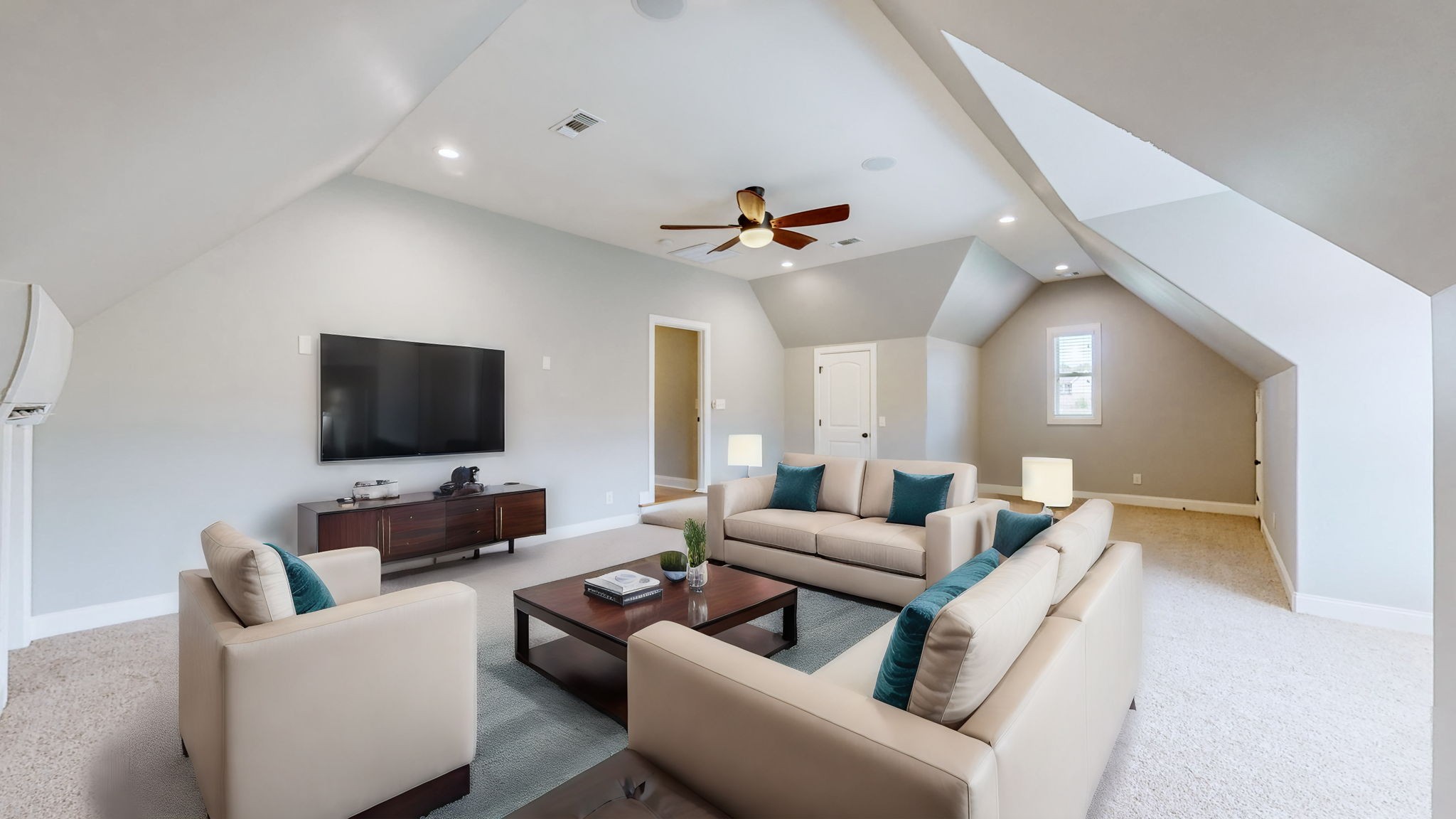 2218 Ewing Dr