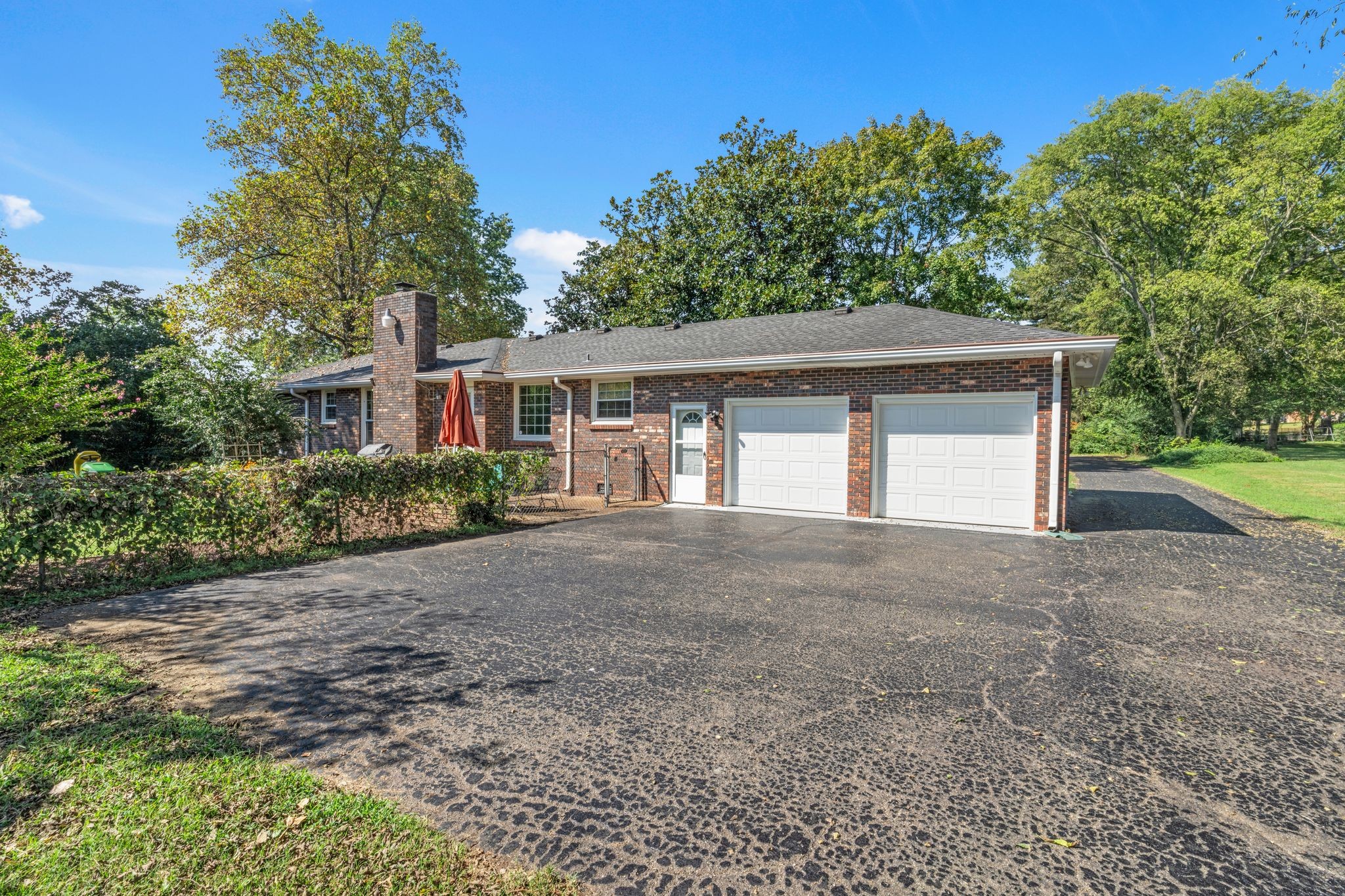 850 Moreland Dr