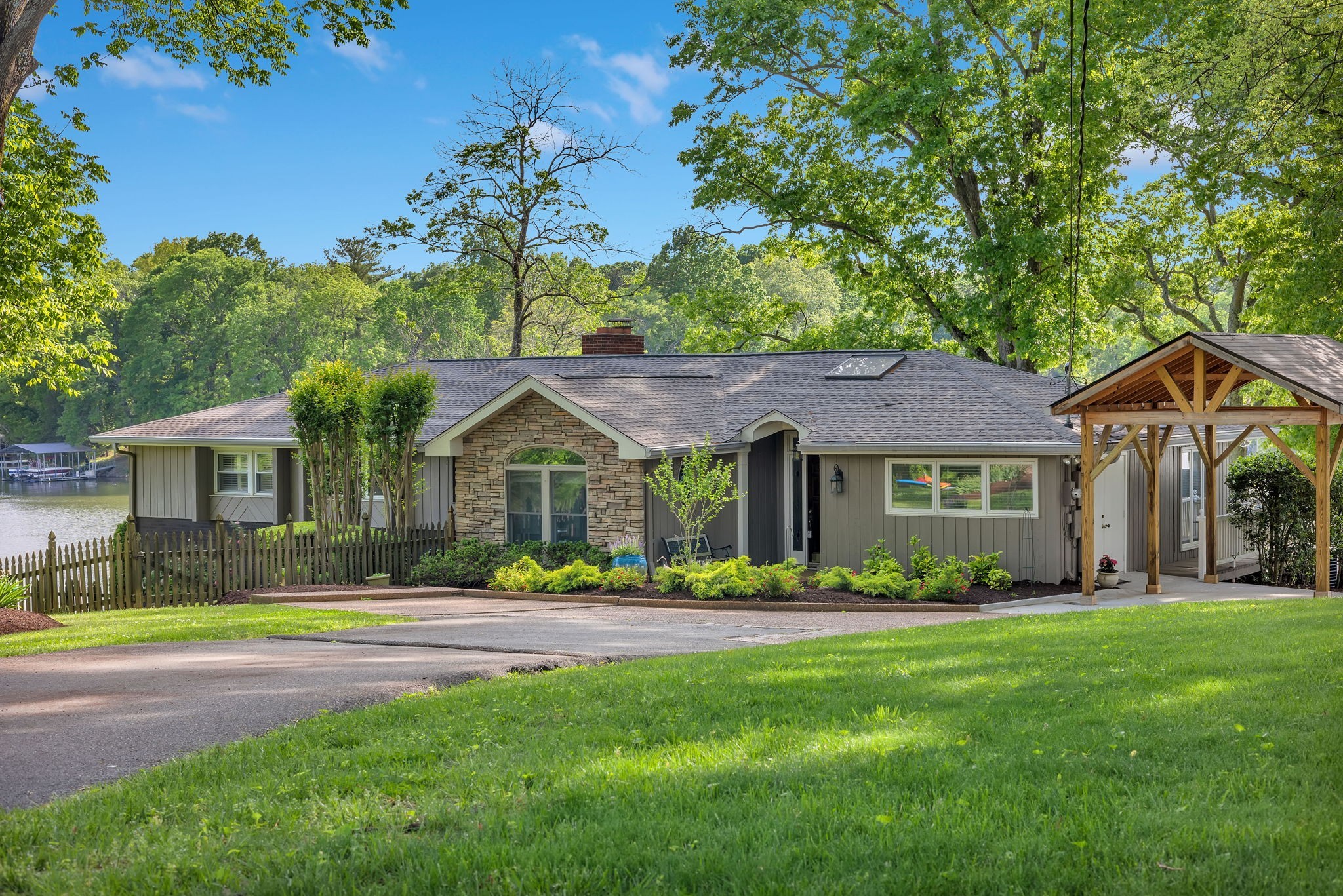 700 Rebel Rd