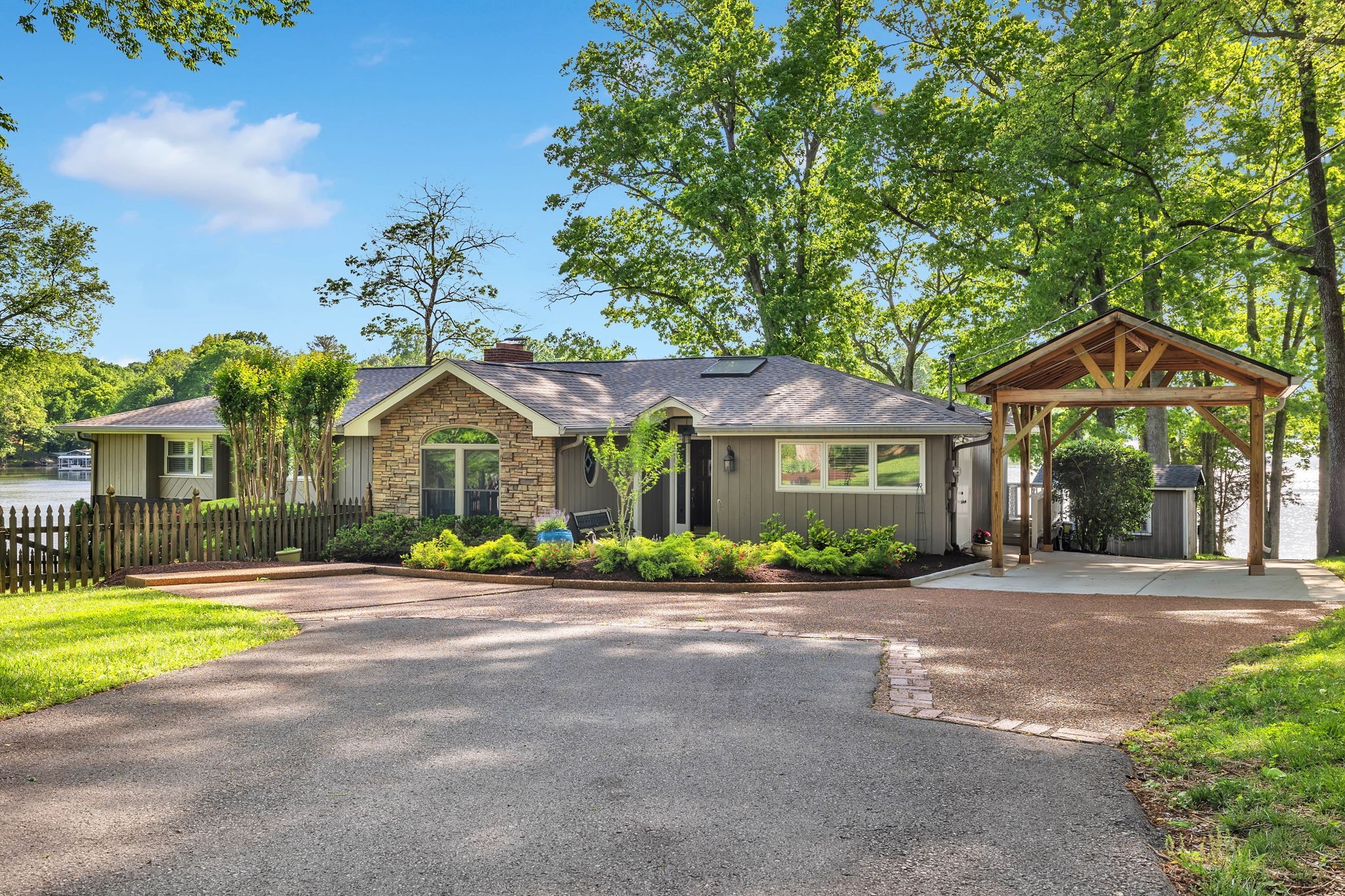 700 Rebel Rd