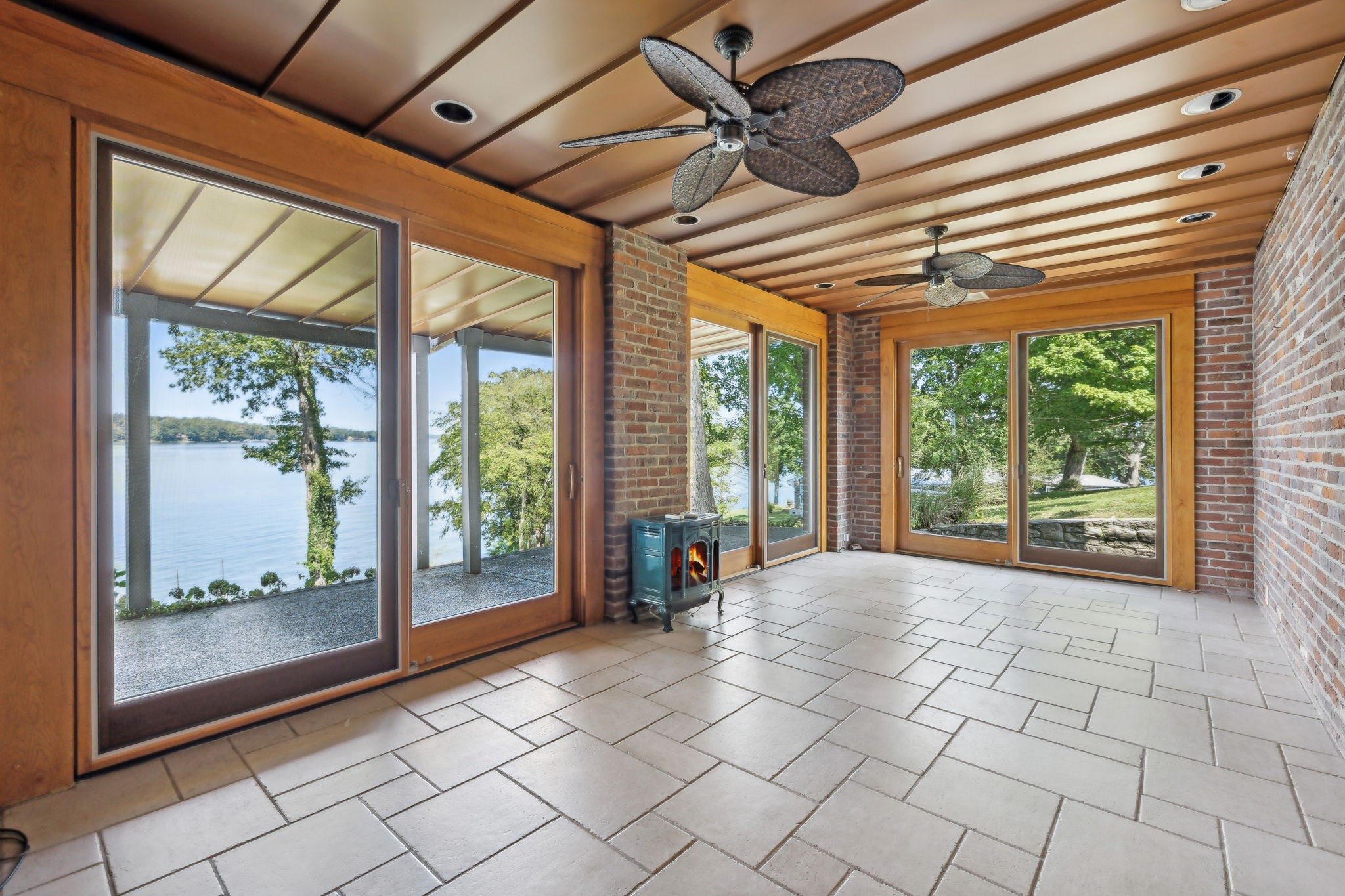 381 Green Harbor Rd