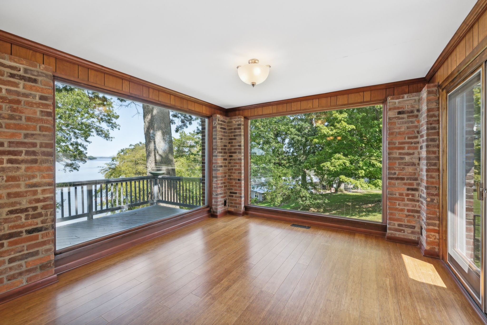 381 Green Harbor Rd