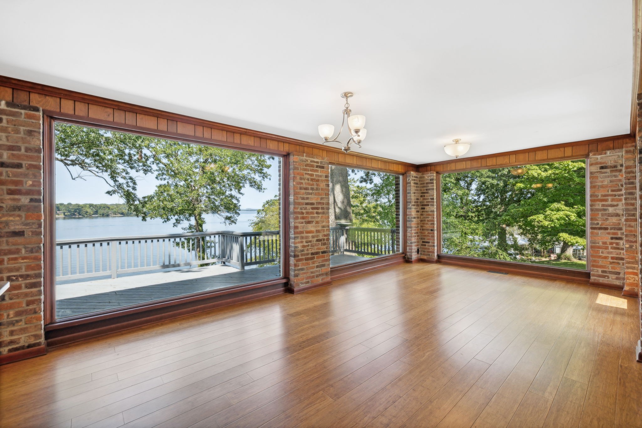 381 Green Harbor Rd
