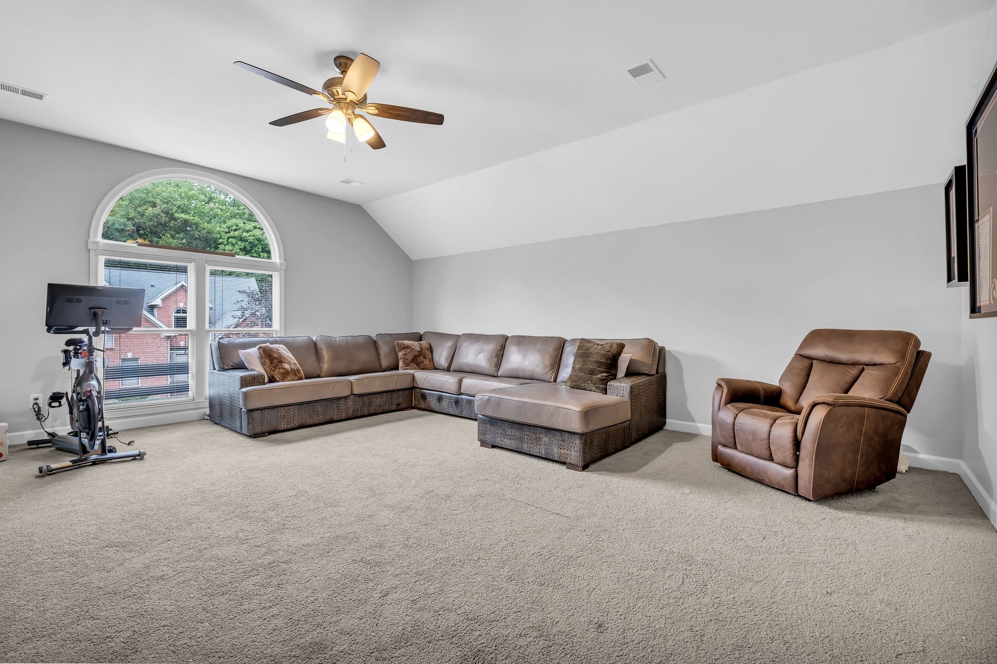 3908 Lakeridge Run