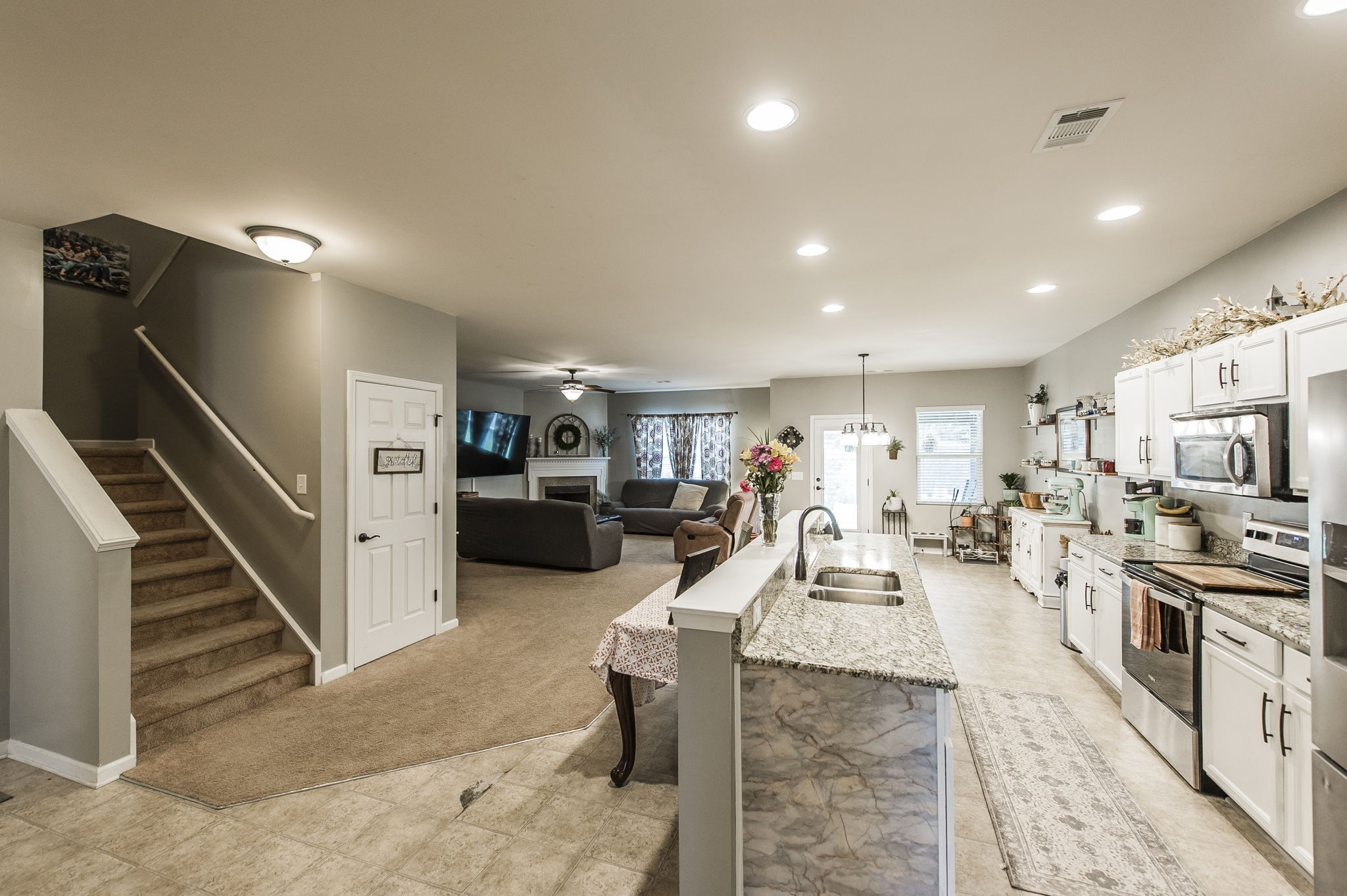 529 Rock Island Way