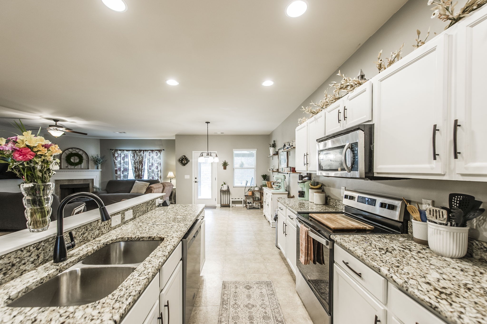 529 Rock Island Way