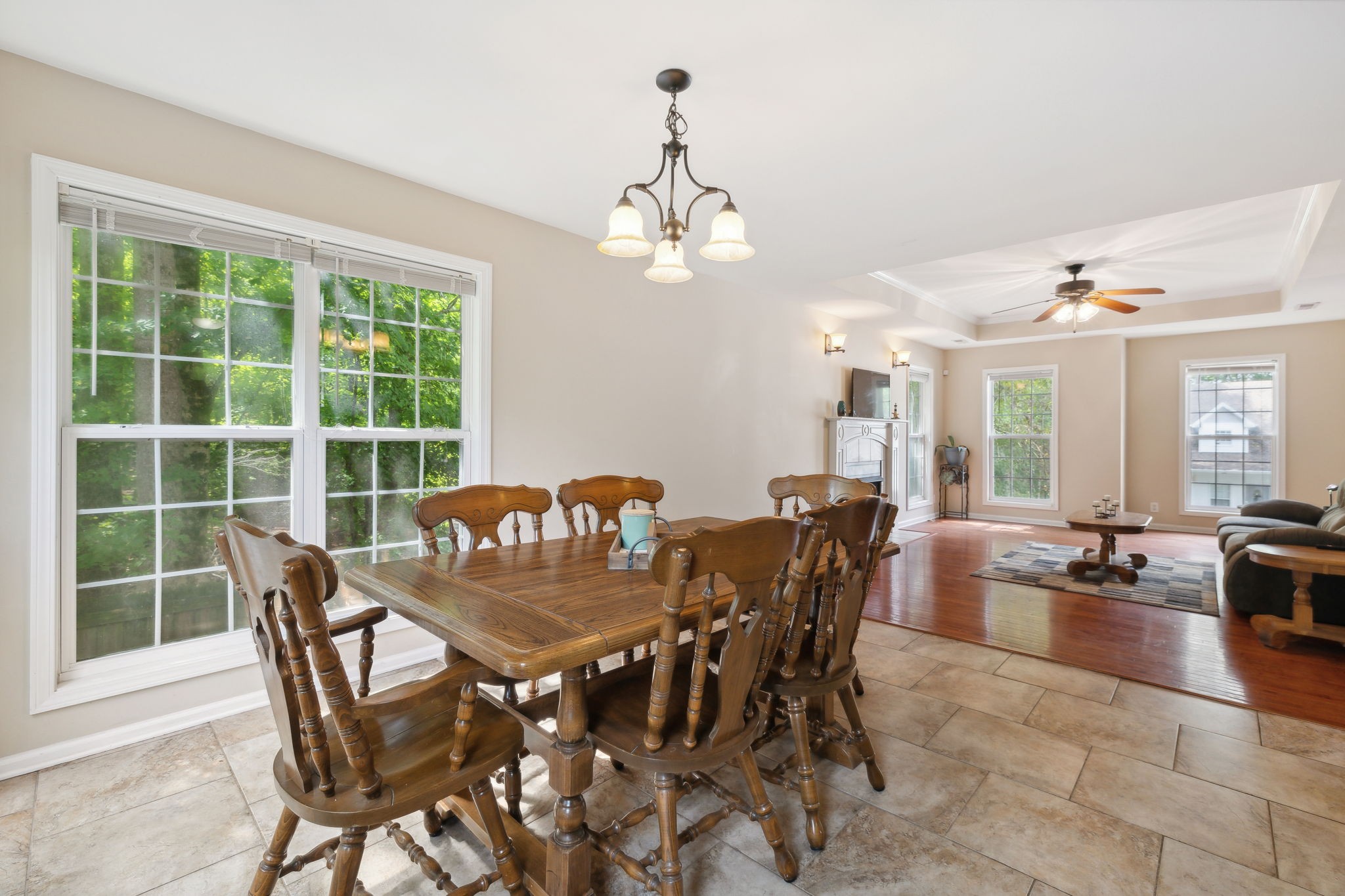 1585 Hedgewood Rd