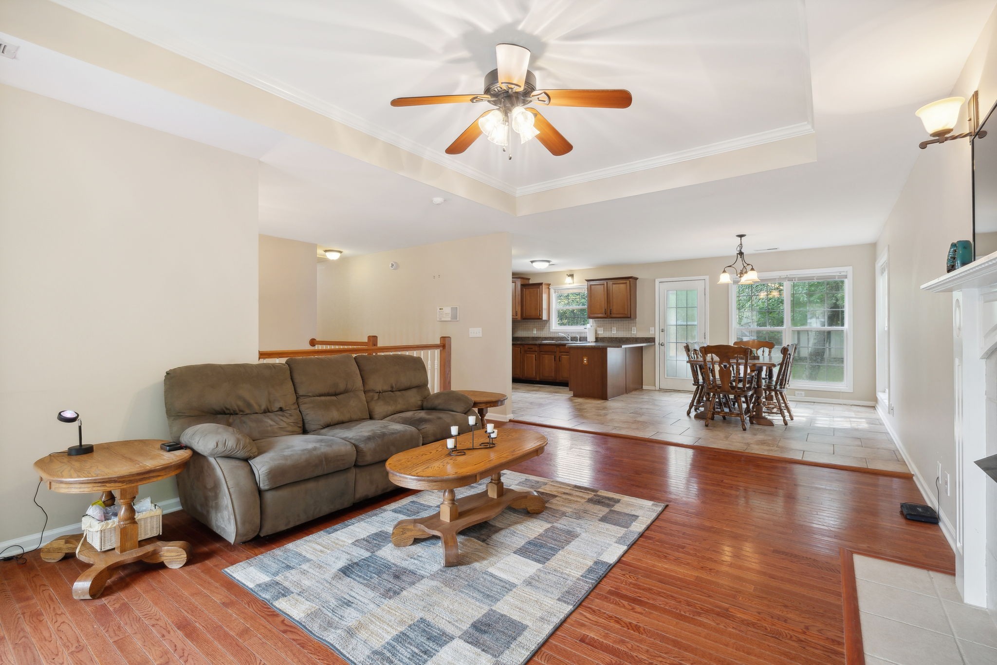 1585 Hedgewood Rd