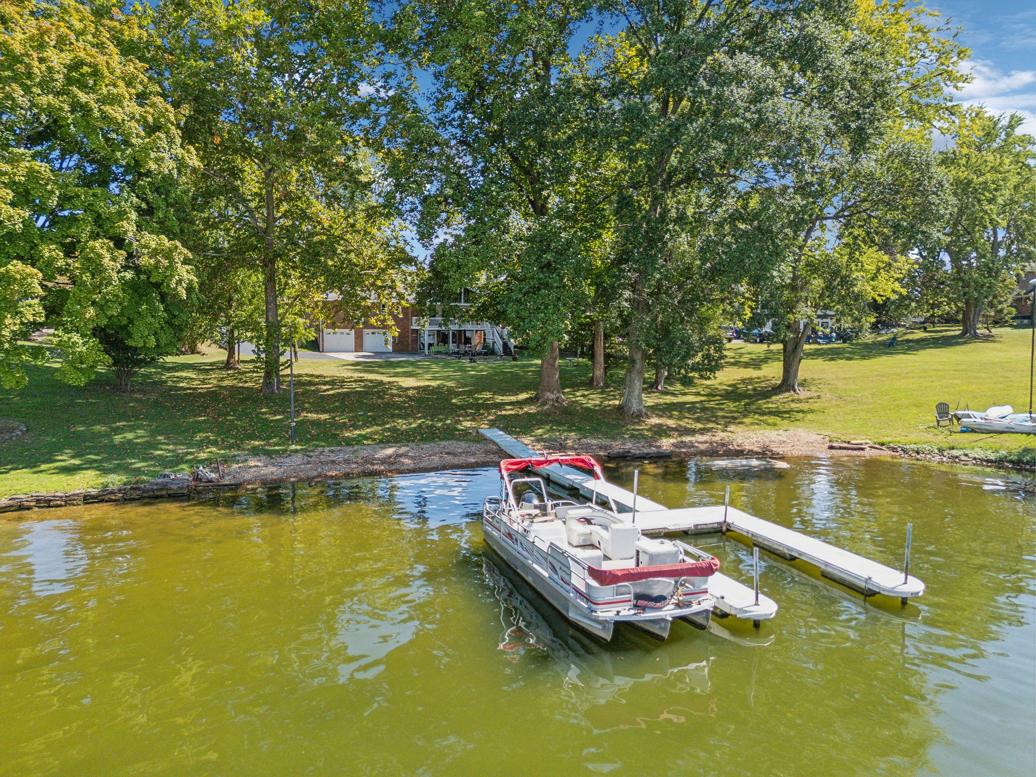 292 Lake Terrace Dr