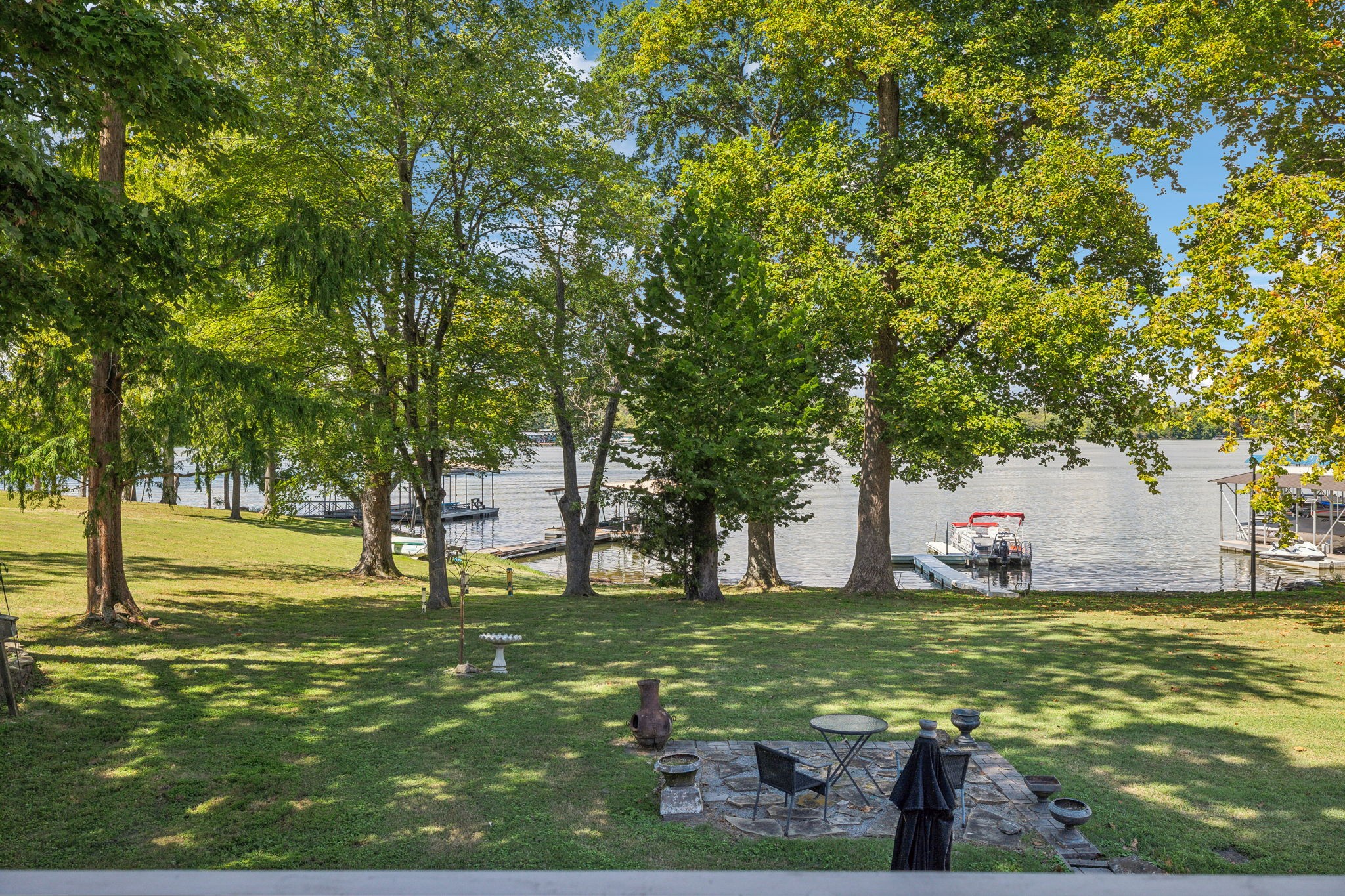 292 Lake Terrace Dr