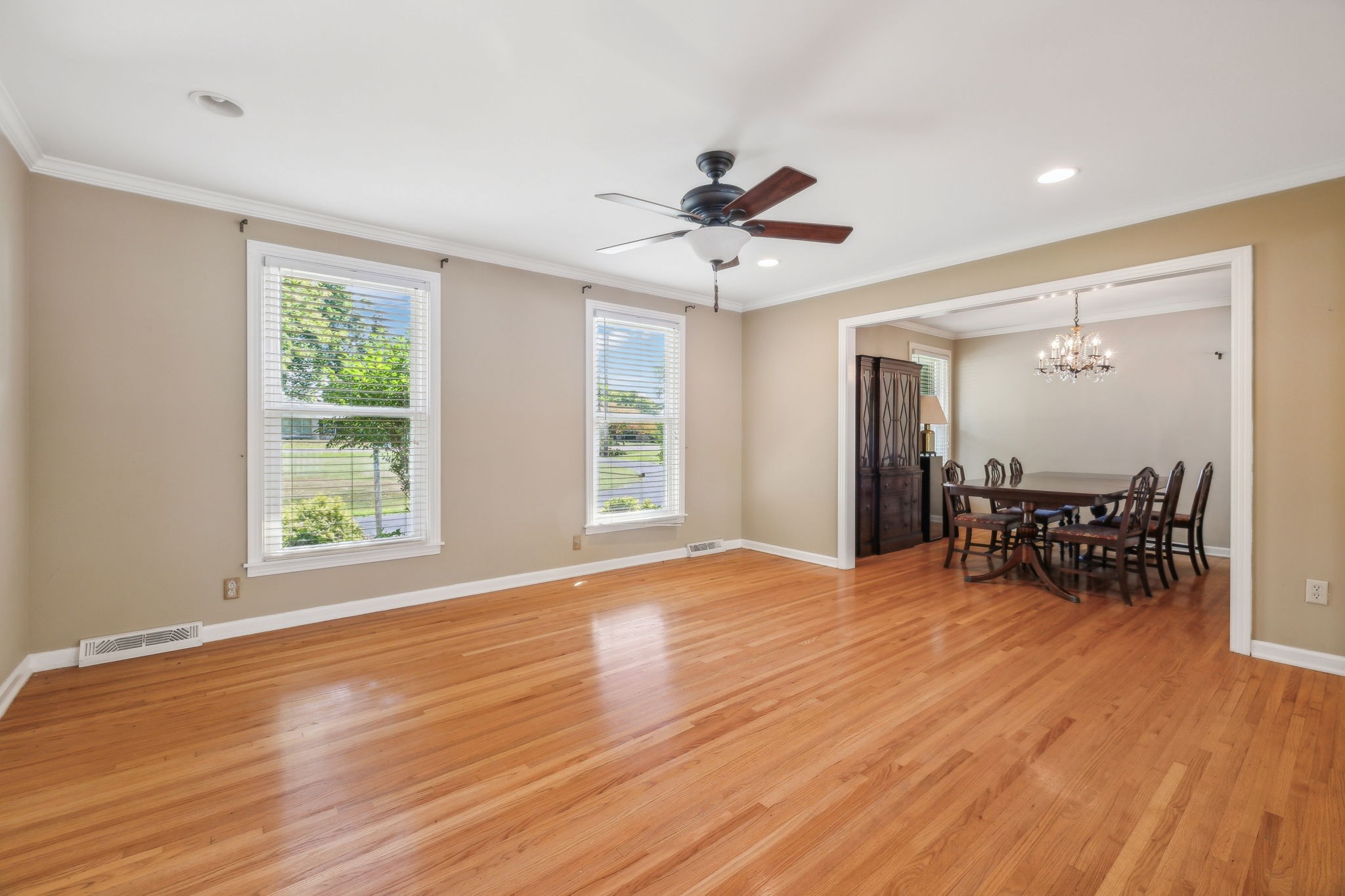 292 Lake Terrace Dr
