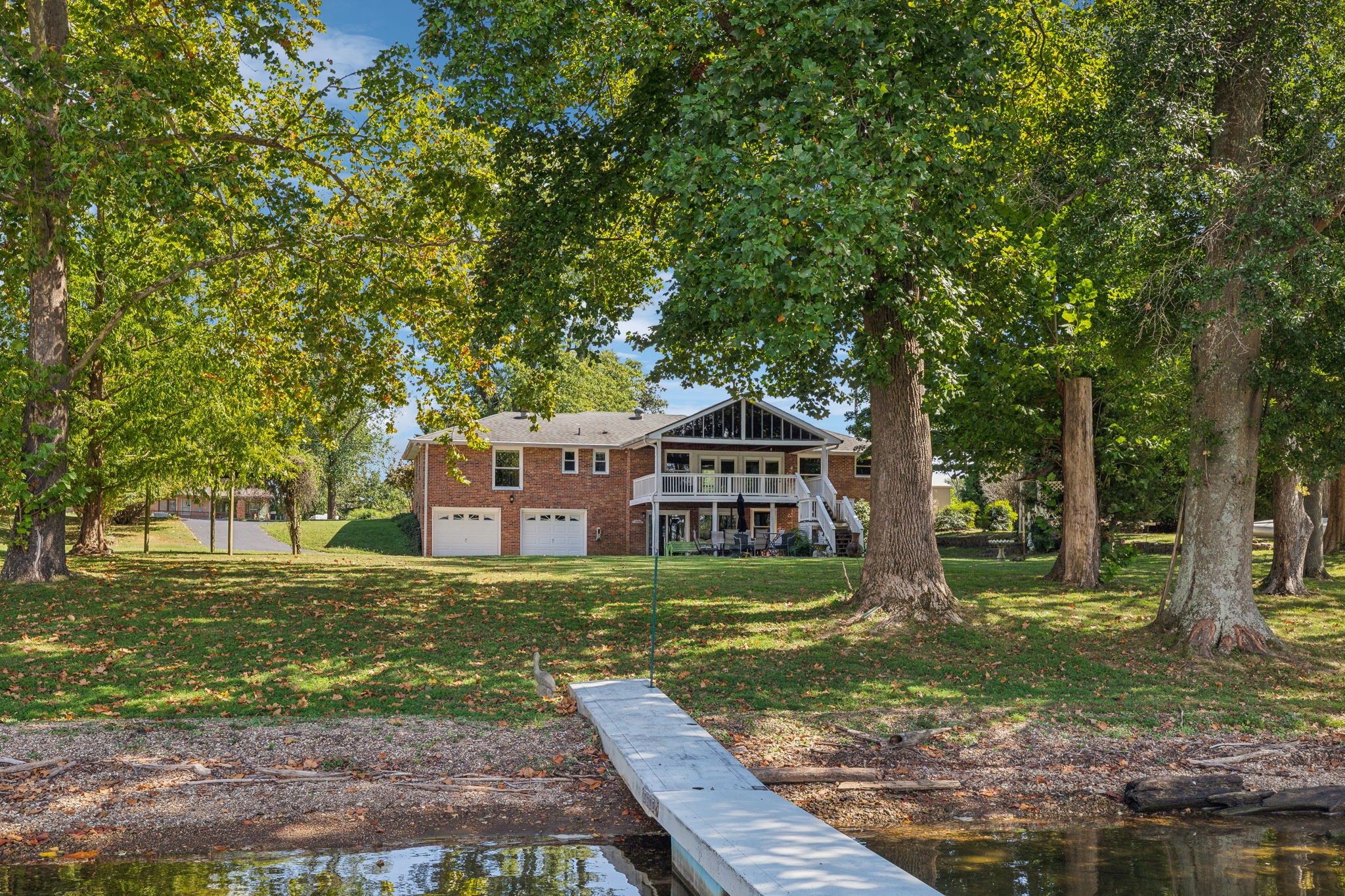 292 Lake Terrace Dr