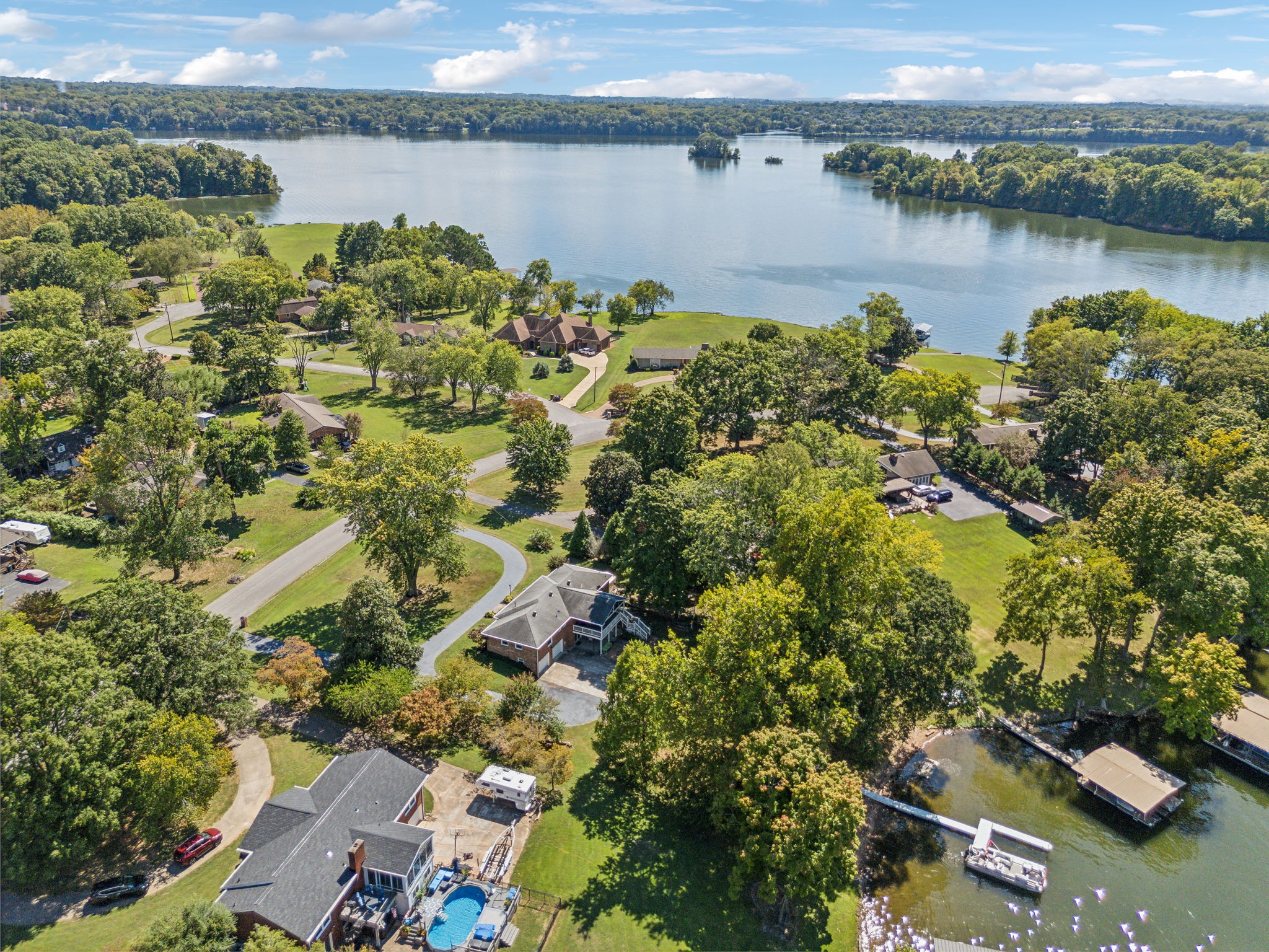 292 Lake Terrace Dr