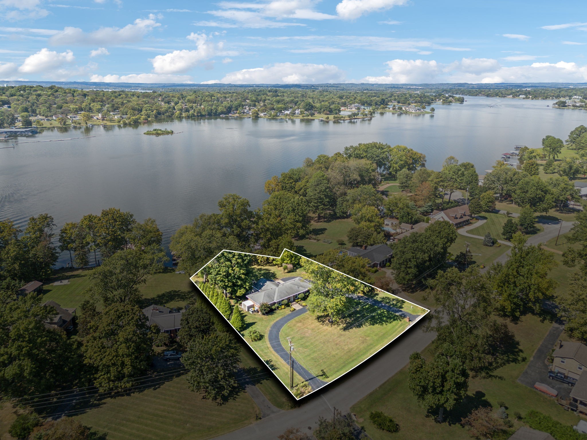 292 Lake Terrace Dr