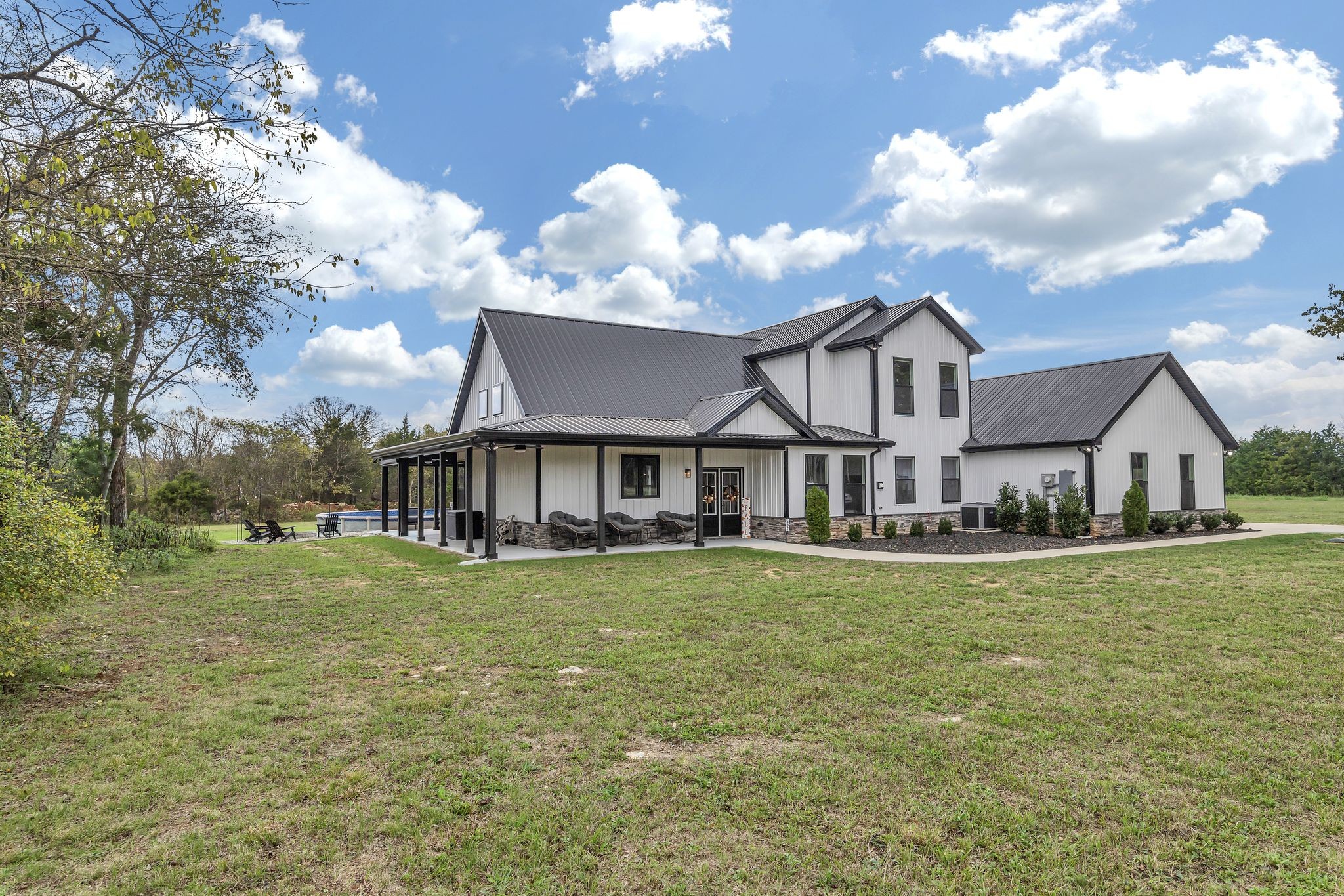 3032 Vesta Rd