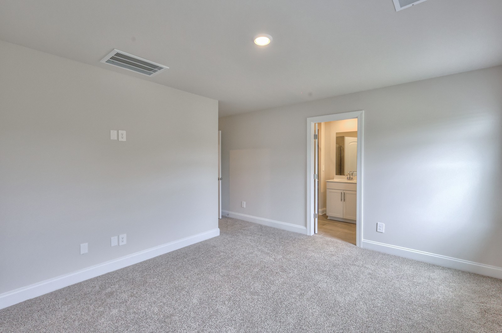 4612 Ridge Bend Dr