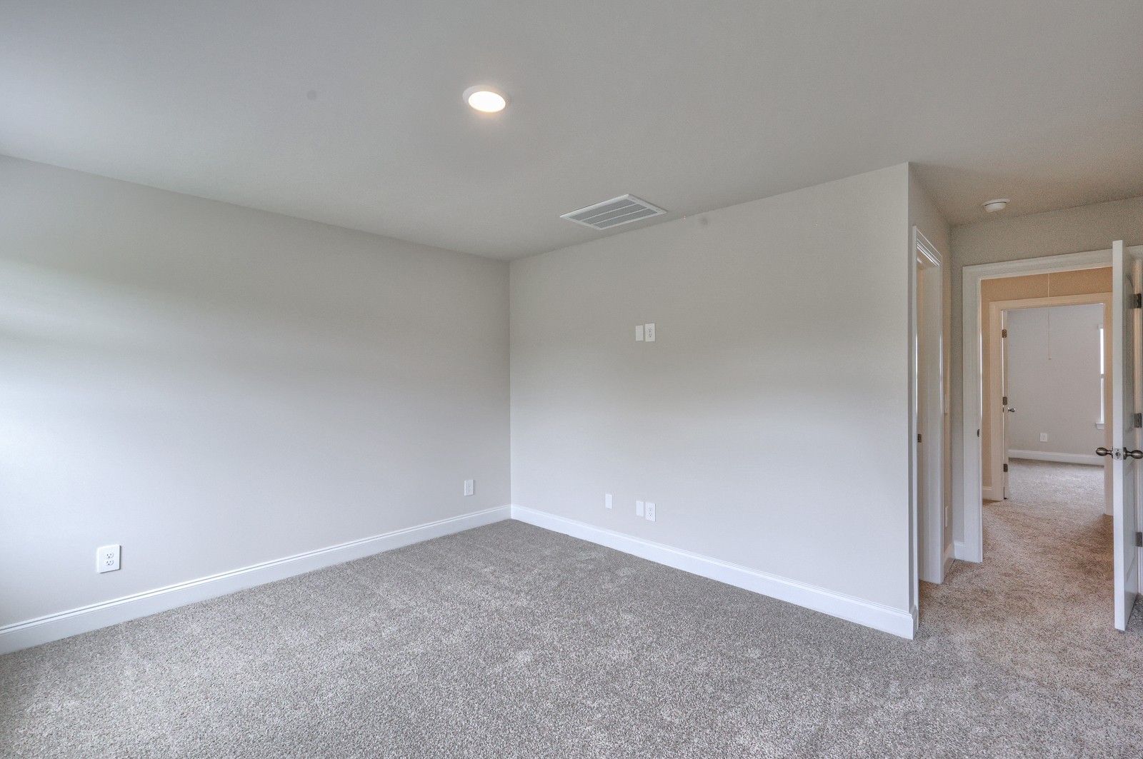 4612 Ridge Bend Dr