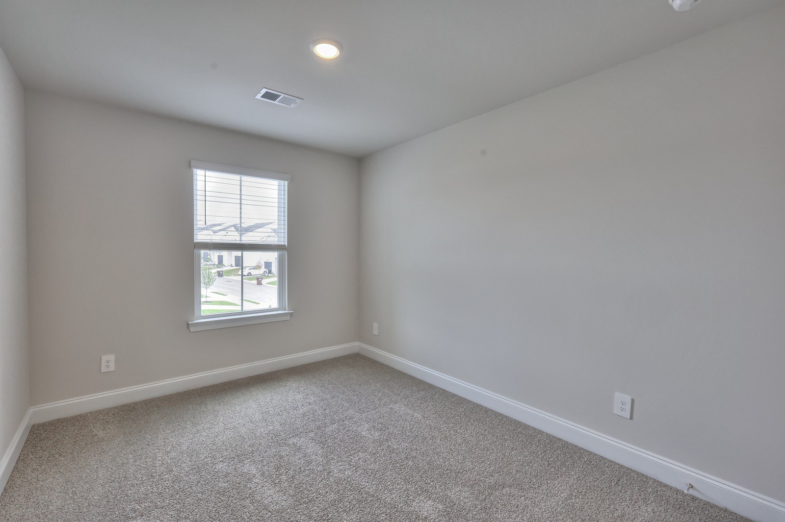 4612 Ridge Bend Dr