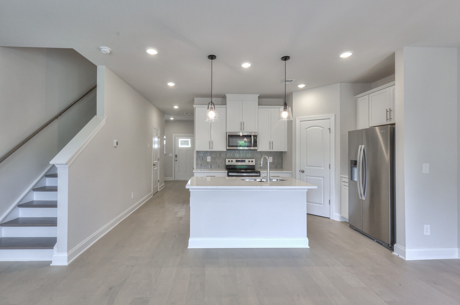 4612 Ridge Bend Dr