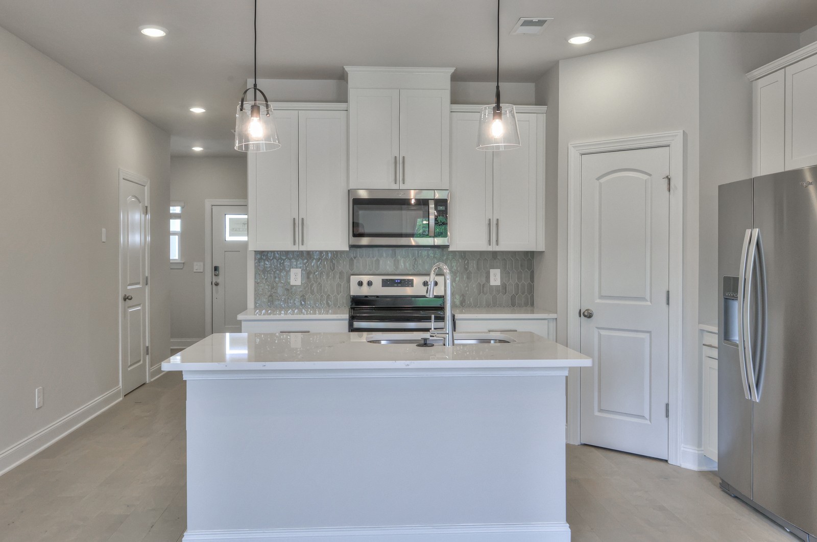 4612 Ridge Bend Dr
