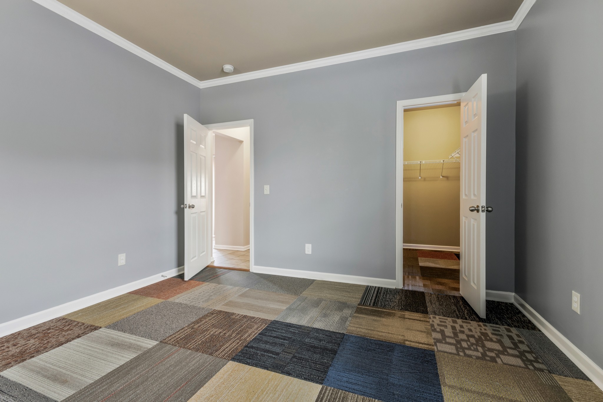 1302 Avery Park Ln